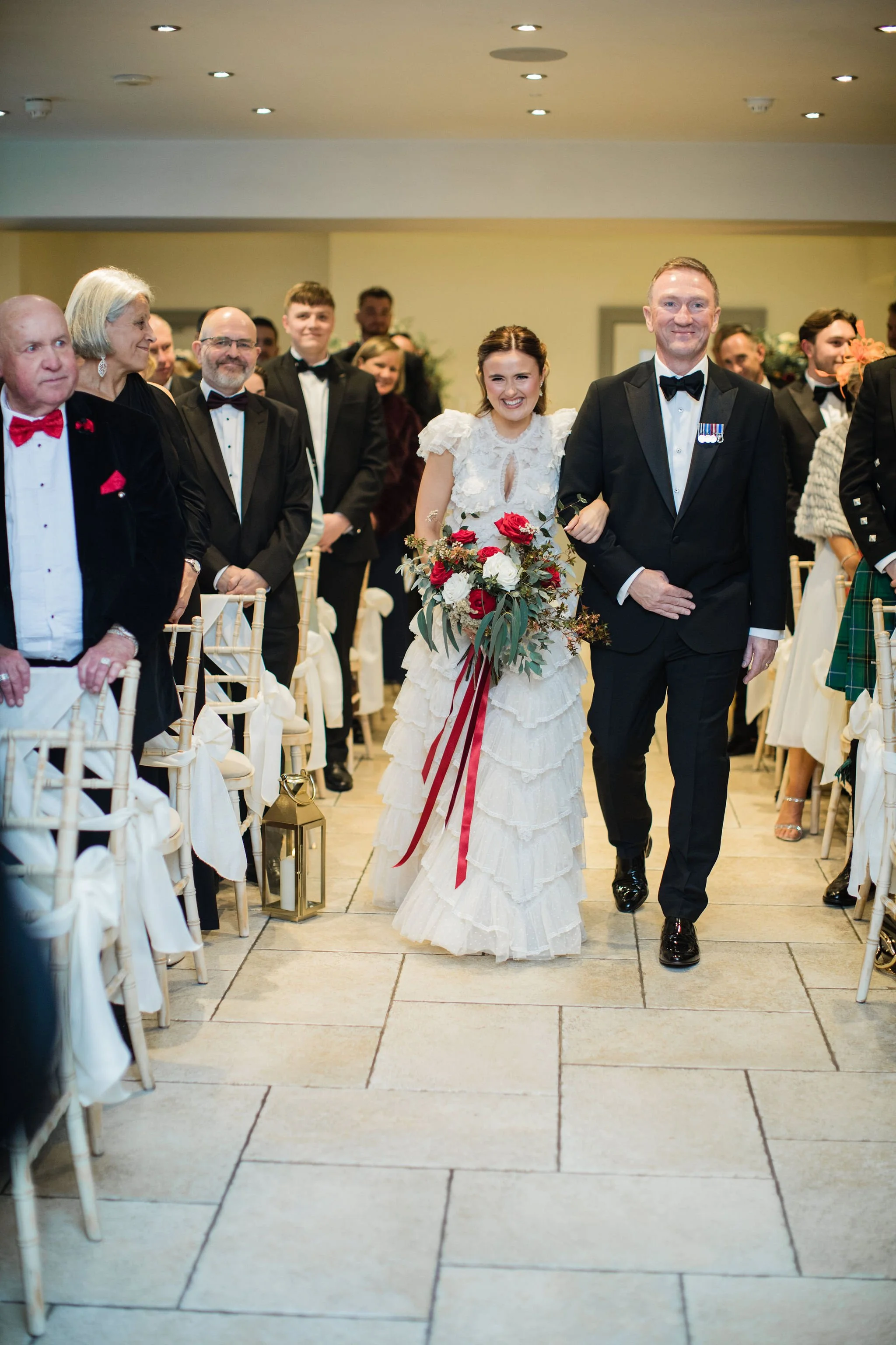 Timeless- authentic-wedding-photography-luxuryfeel-theoldhallely33.jpg