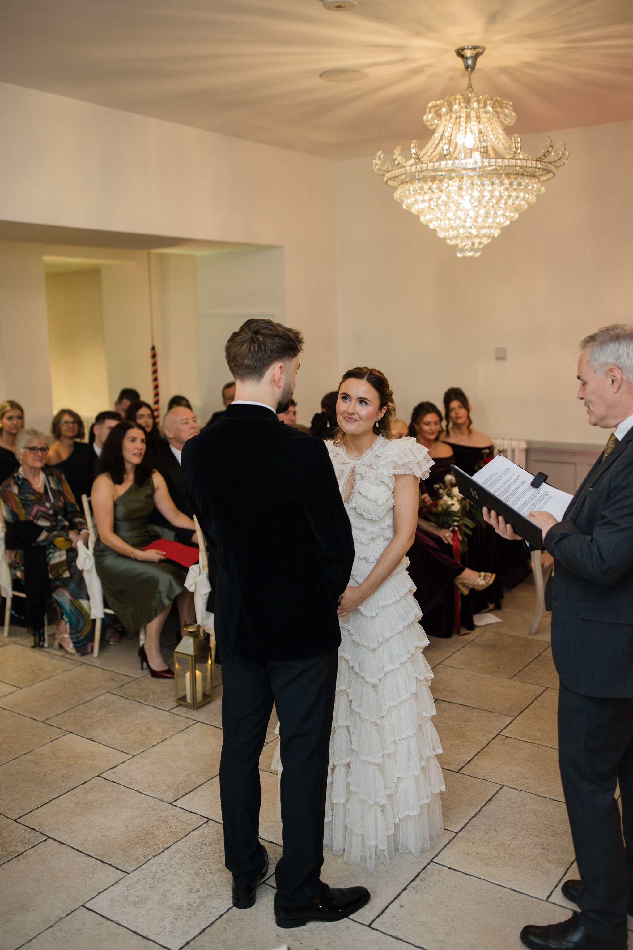 Timeless- authentic-wedding-photography-luxuryfeel-theoldhallely38.jpg