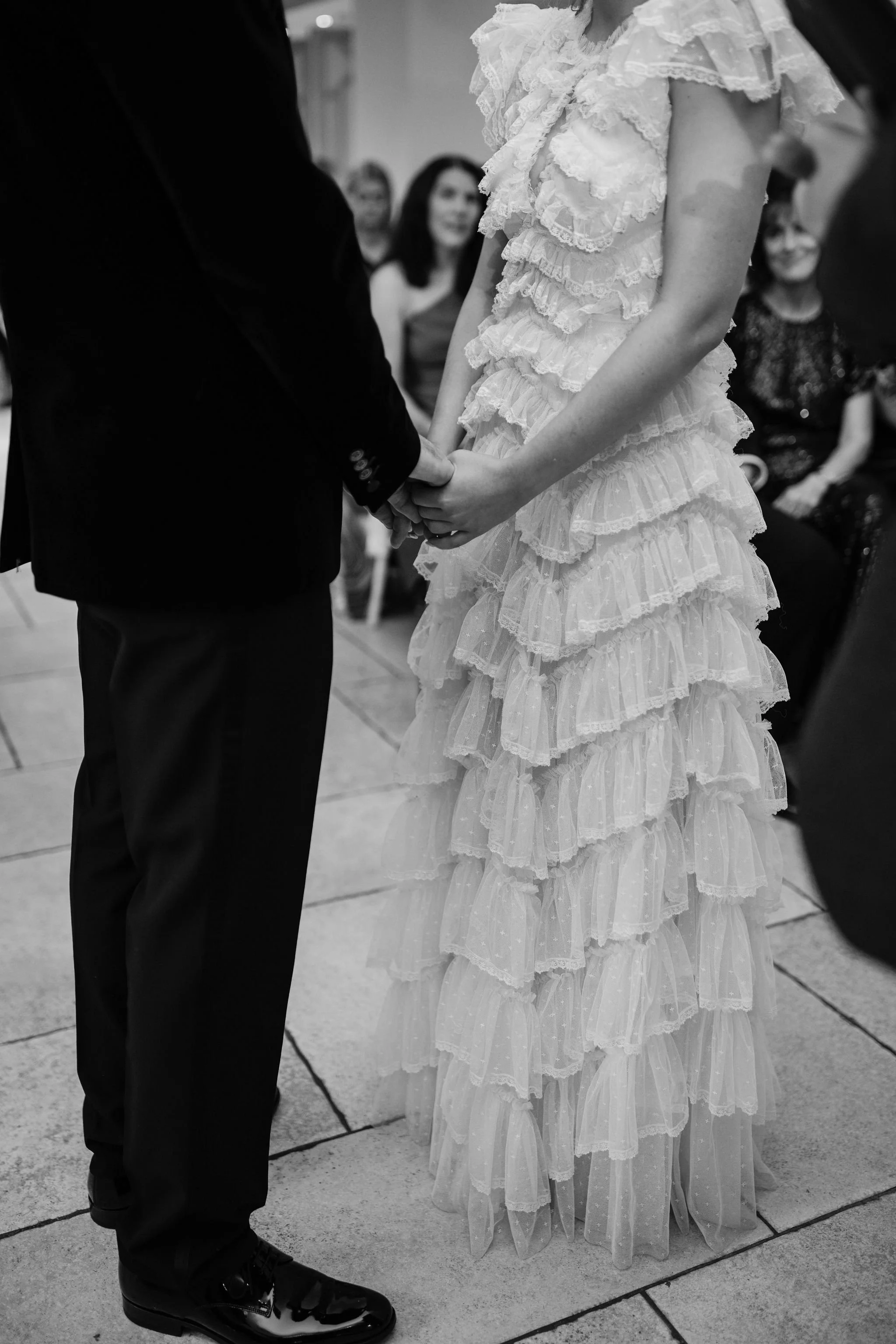 Timeless- authentic-wedding-photography-luxuryfeel-theoldhallely40.jpg