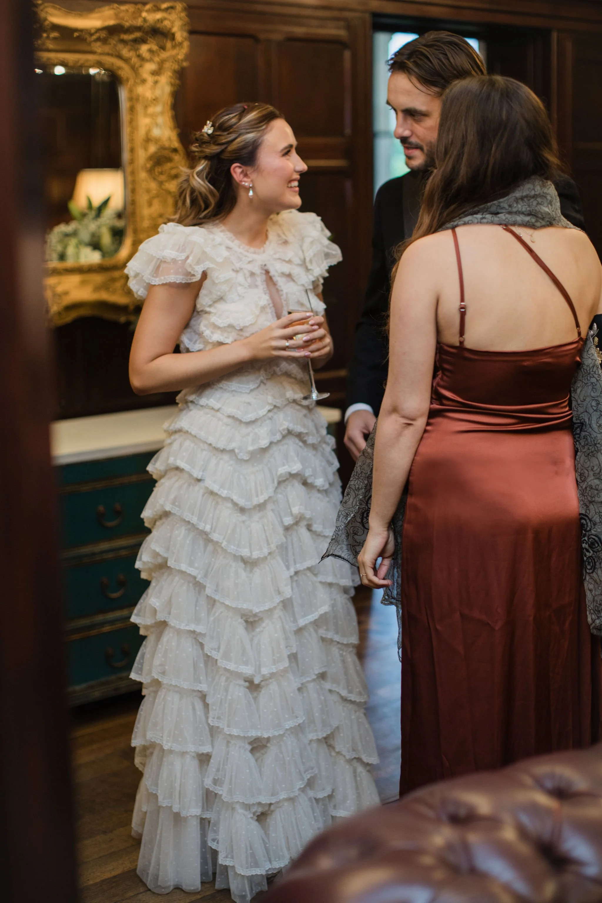 Timeless- authentic-wedding-photography-luxuryfeel-theoldhallely51.jpg