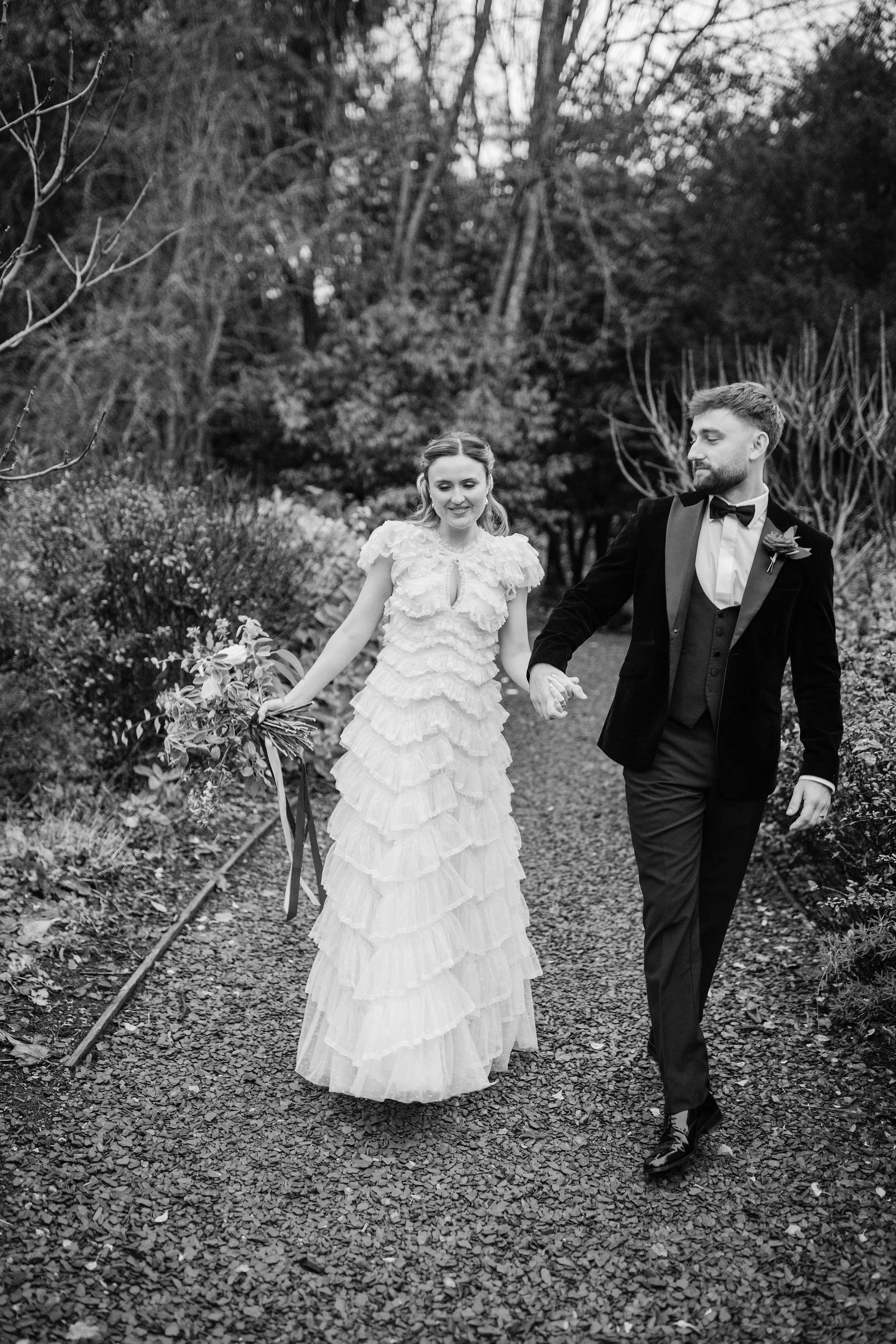 Timeless- authentic-wedding-photography-luxuryfeel-theoldhallely63.jpg