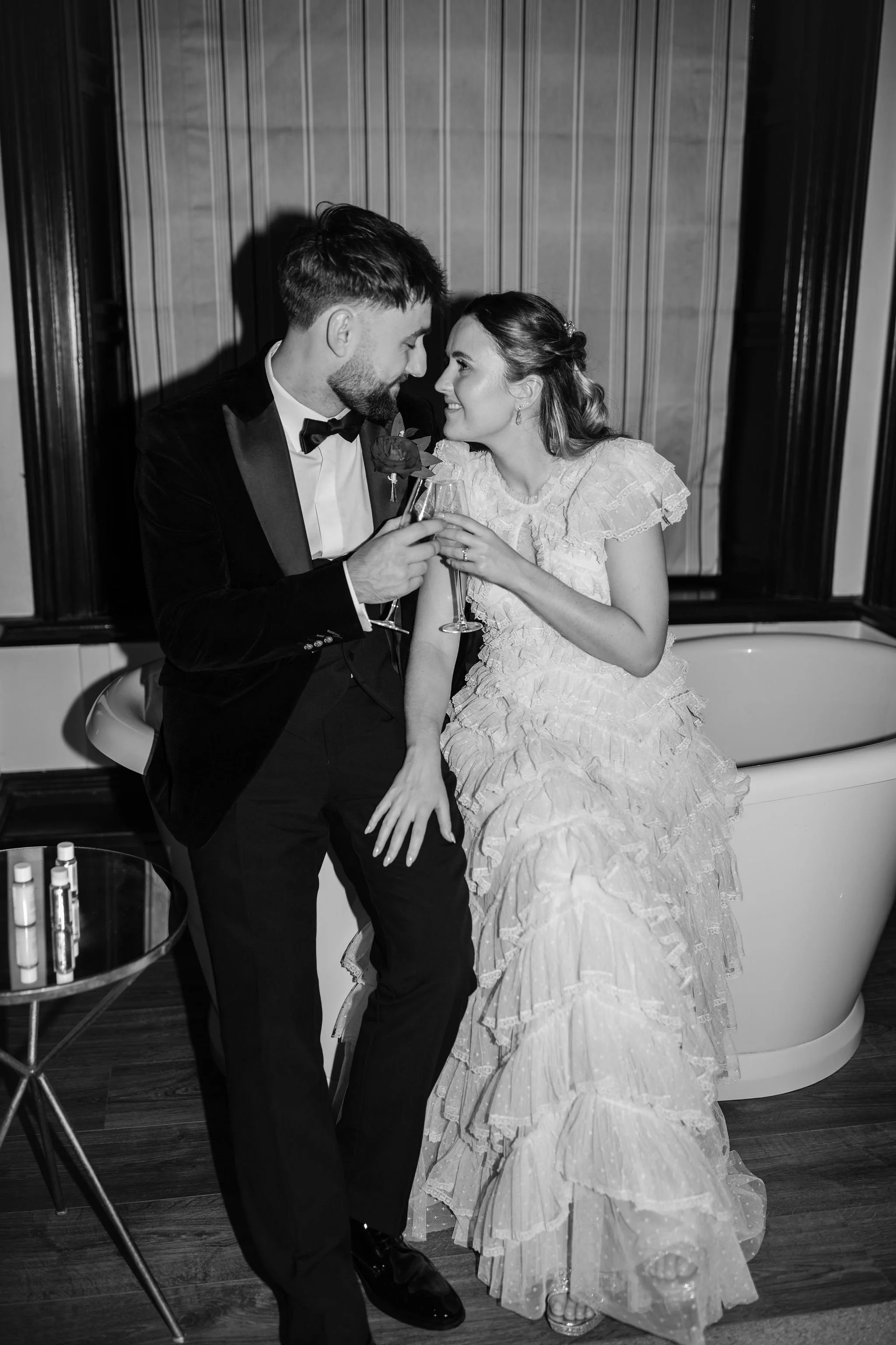 Timeless- authentic-wedding-photography-luxuryfeel-theoldhallely94.jpg