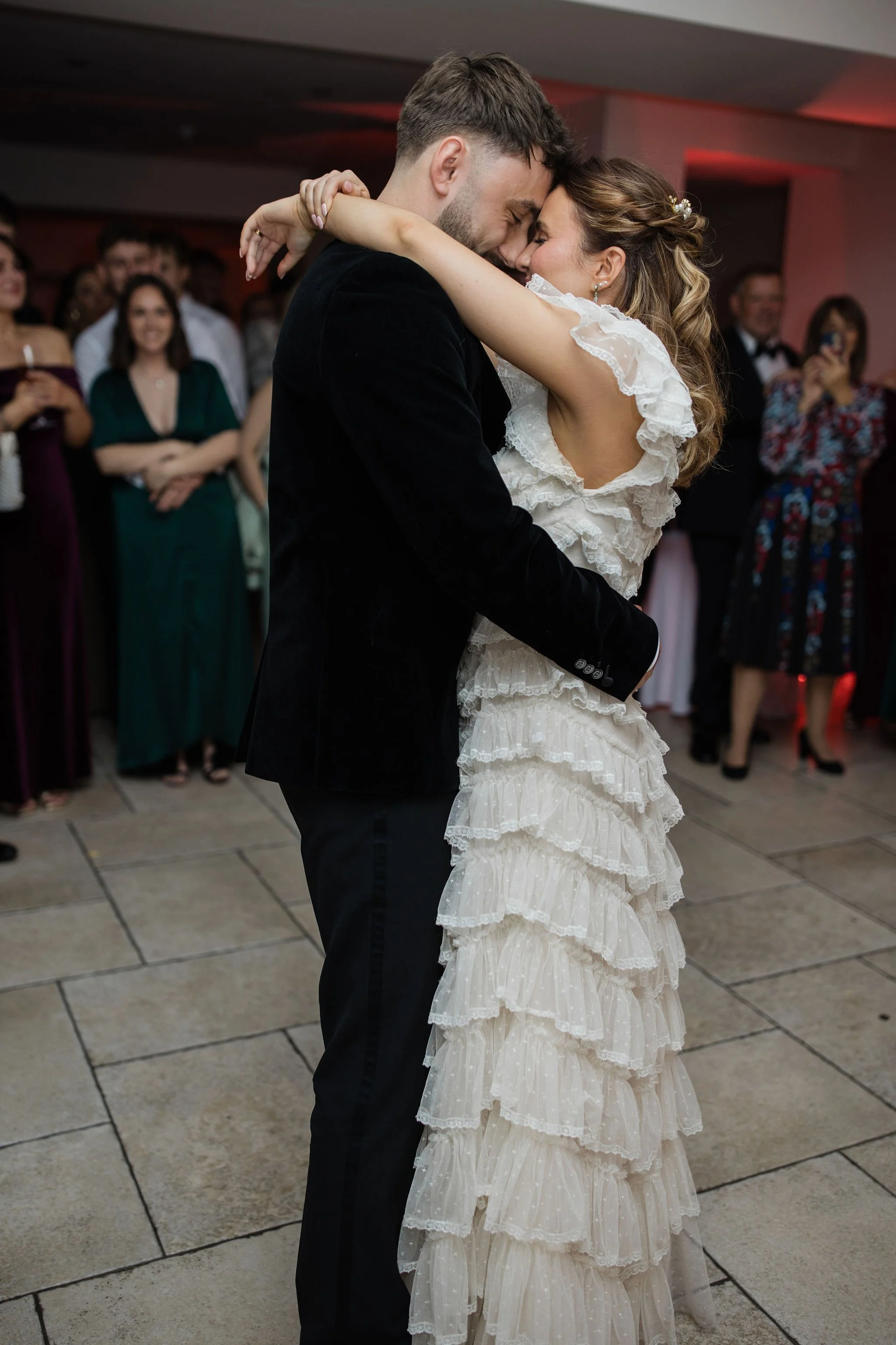 Timeless- authentic-wedding-photography-luxuryfeel-theoldhallely101.jpg