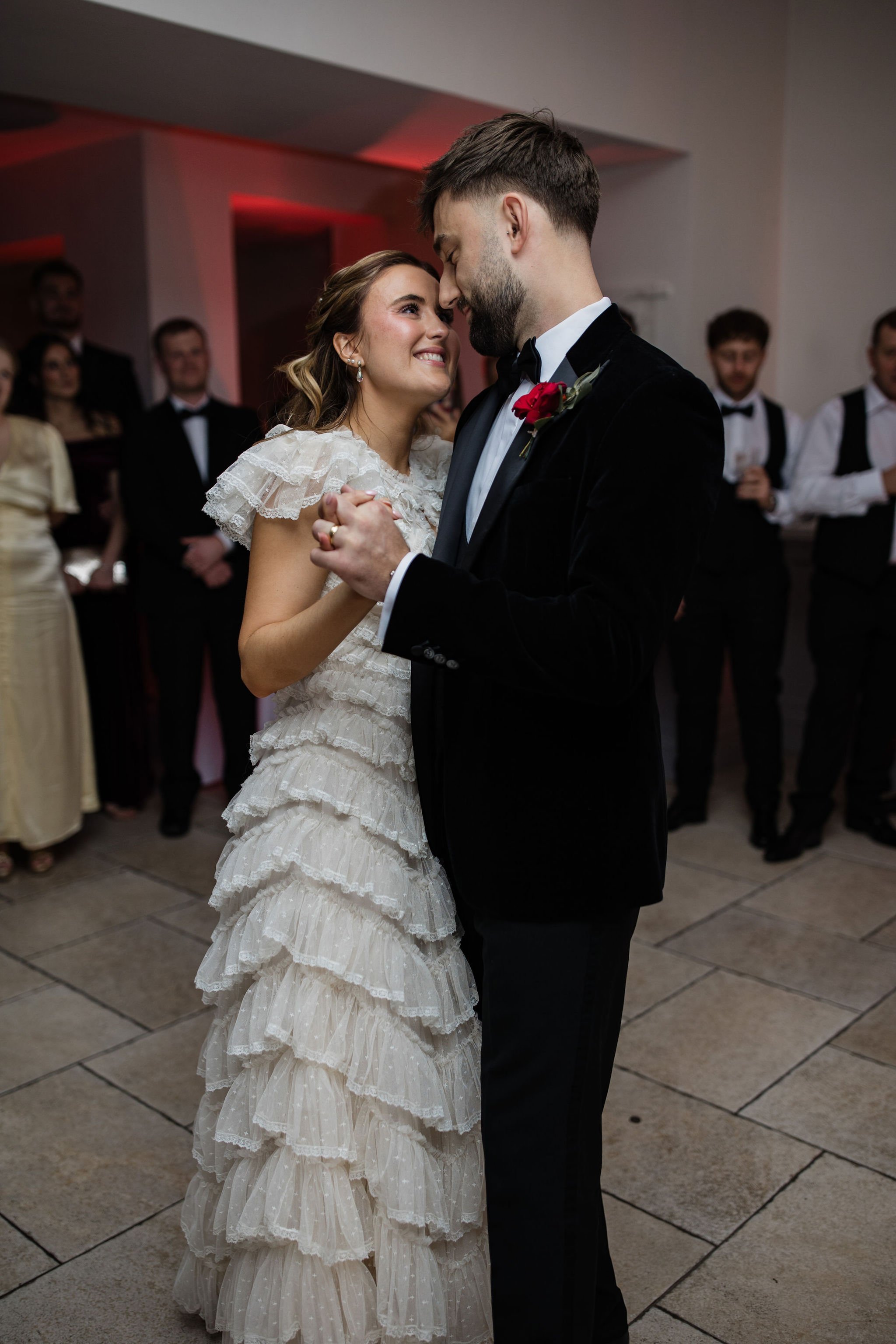 Timeless- authentic-wedding-photography-luxuryfeel-theoldhallely103.jpg