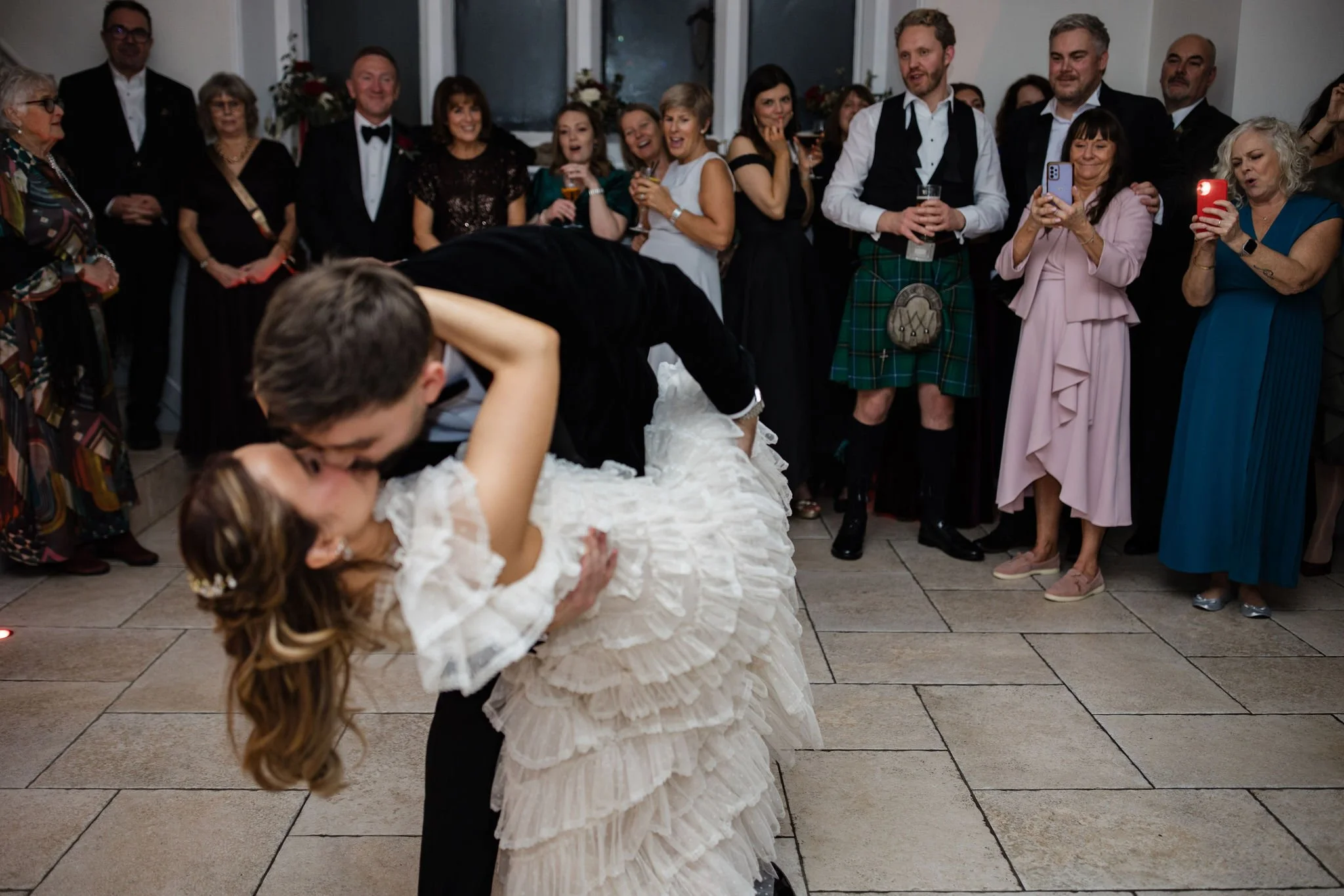 Timeless- authentic-wedding-photography-luxuryfeel-theoldhallely105.jpg