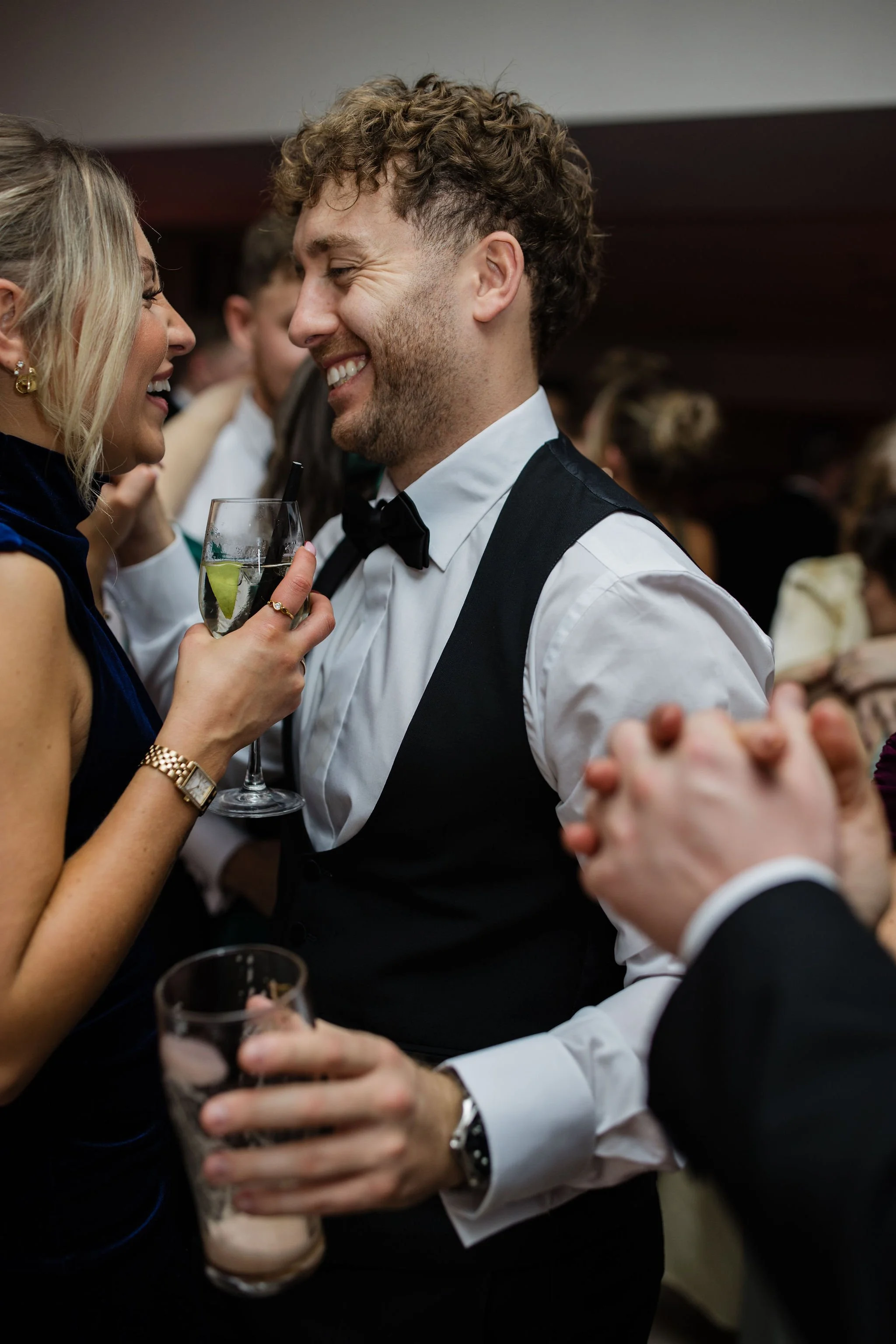 Timeless- authentic-wedding-photography-luxuryfeel-theoldhallely111.jpg