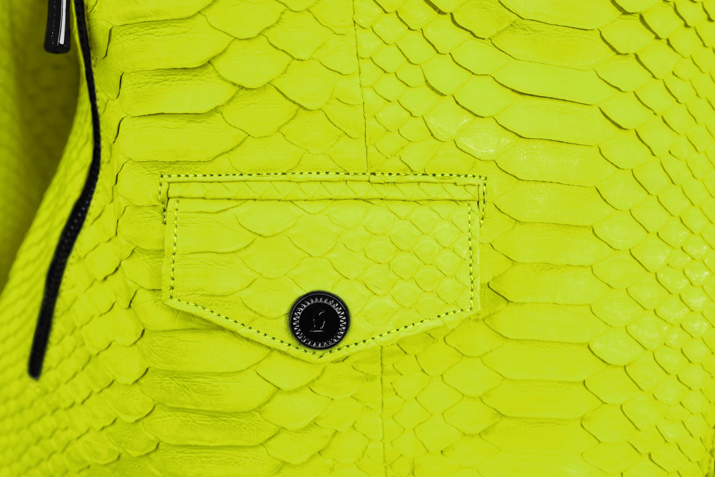 Klaverweide Biker jacket Lime Black python women.jpg