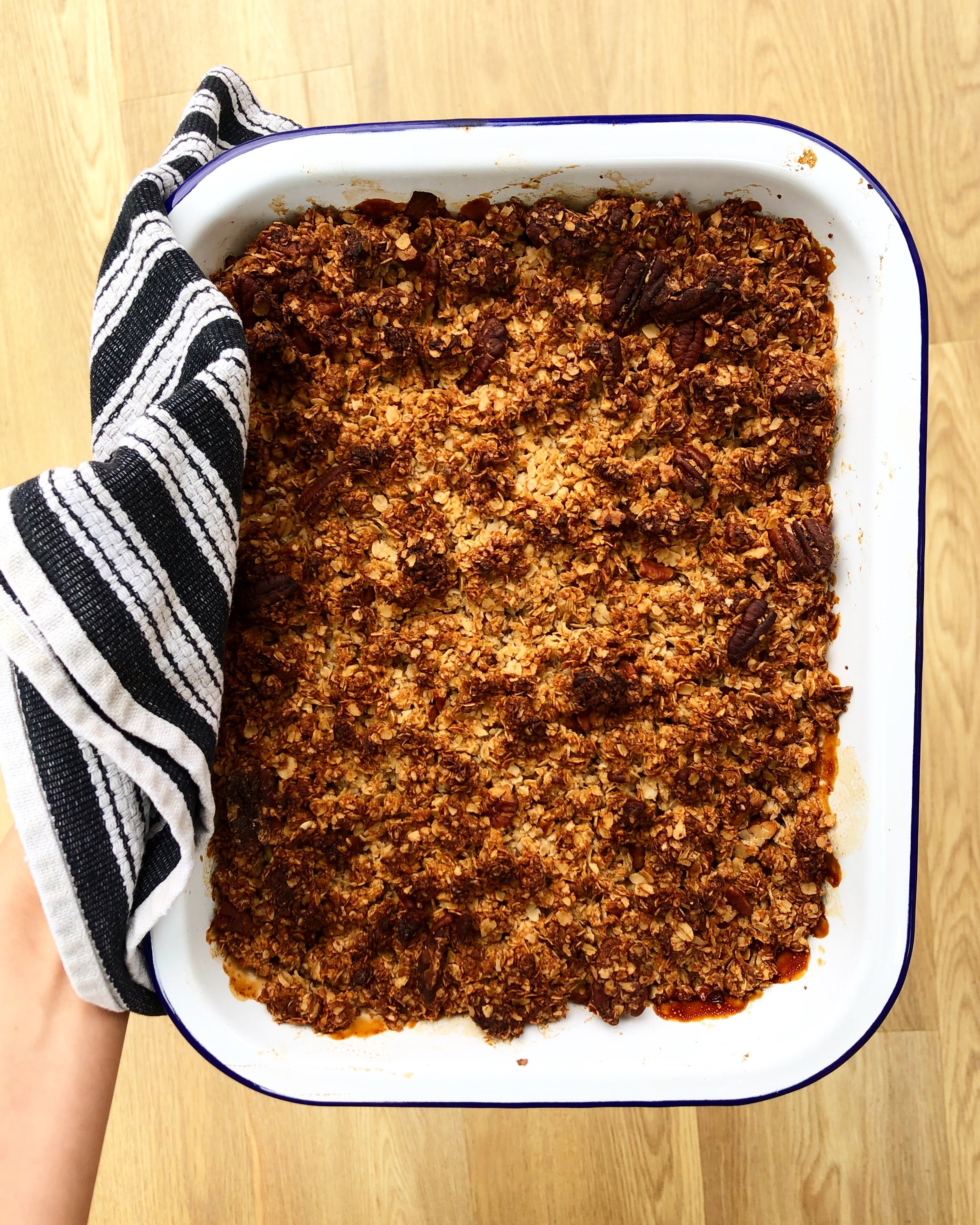 Easy Apple Crumble Cooked.jpg
