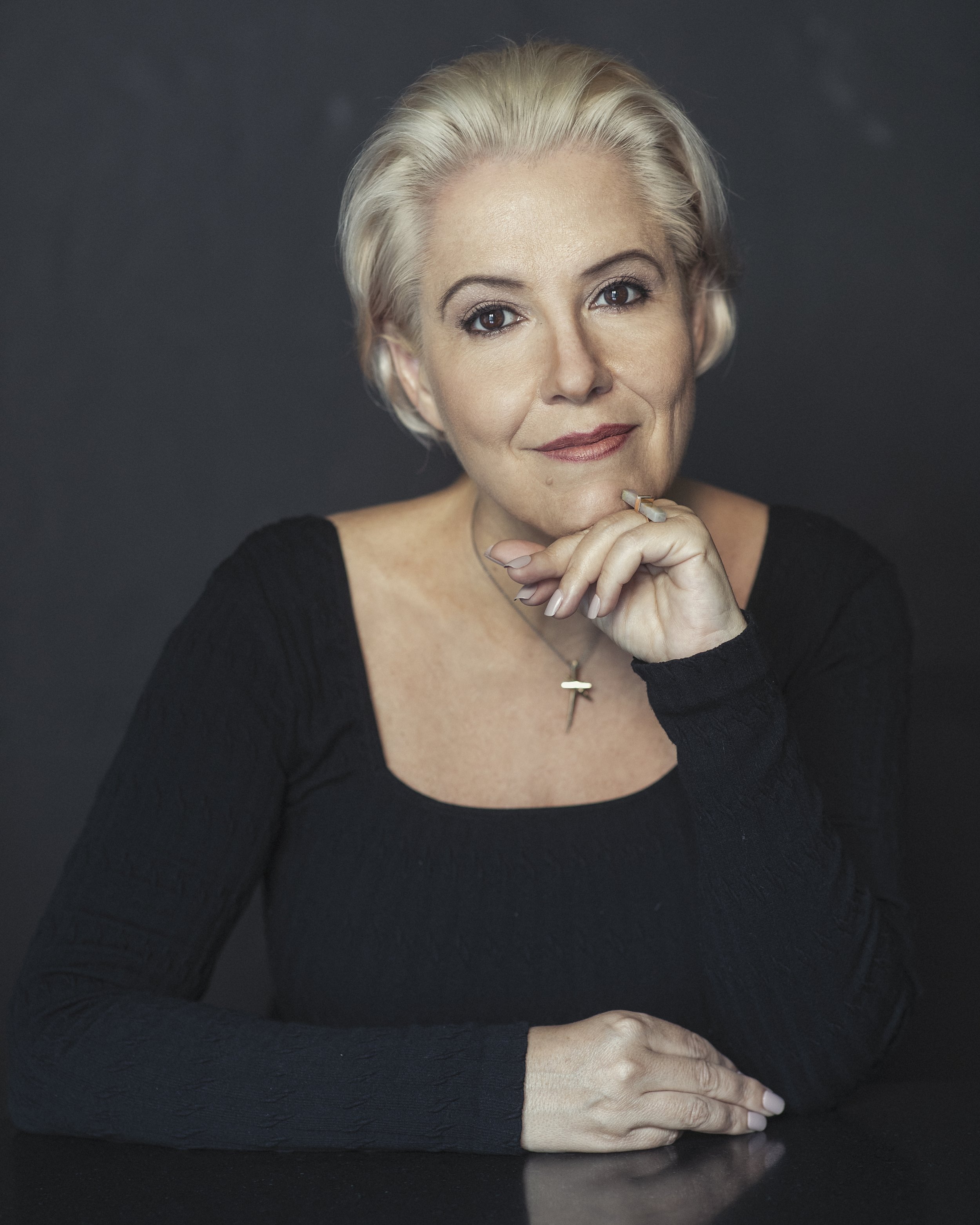 personal-brand-portrait-woman-blonde-hair-over-50-nyc.jpg