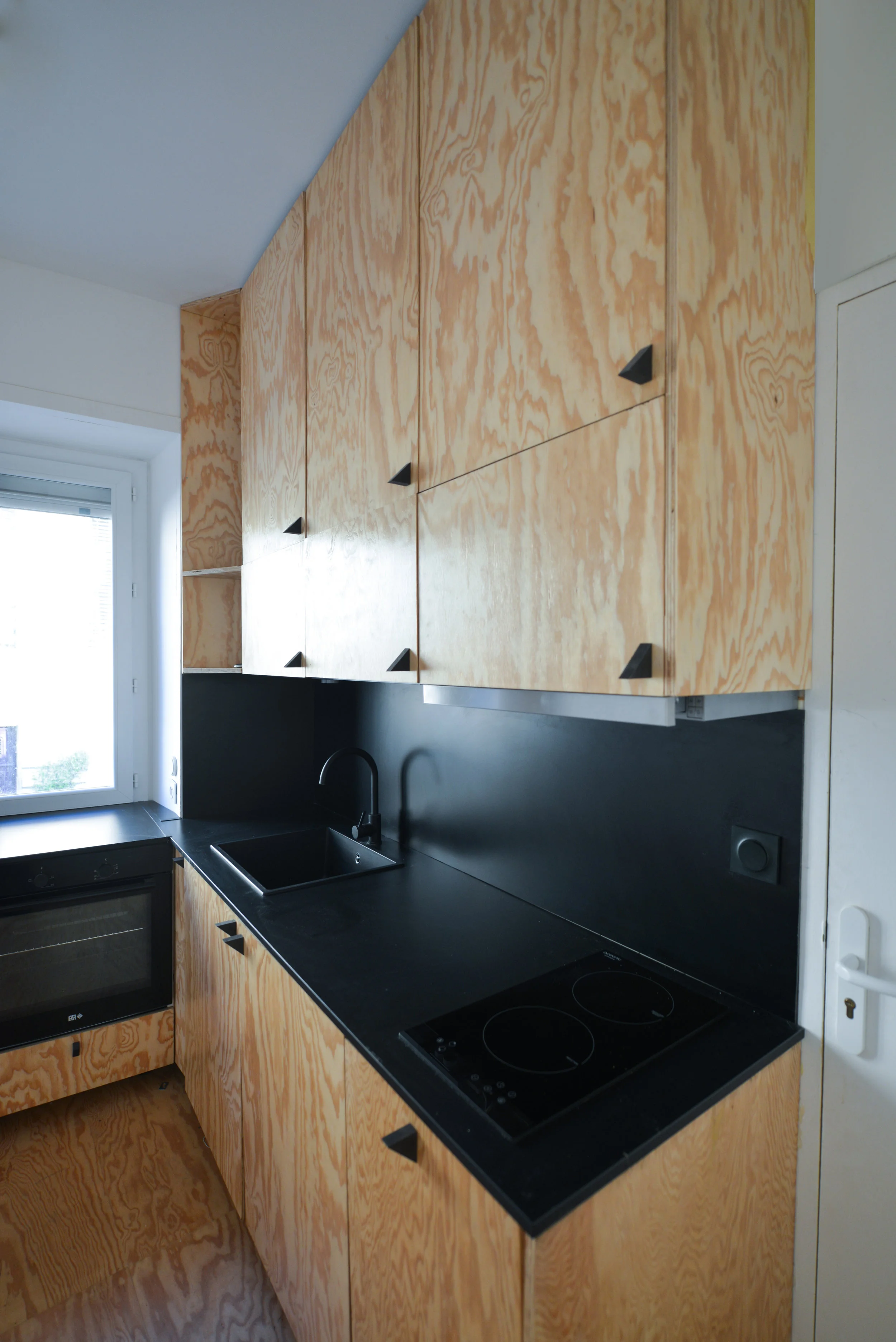 ZEBRA_VINCENT_SAURA_INTERIORIOR_DESIGN_KITCHEN_WOOD.jpg
