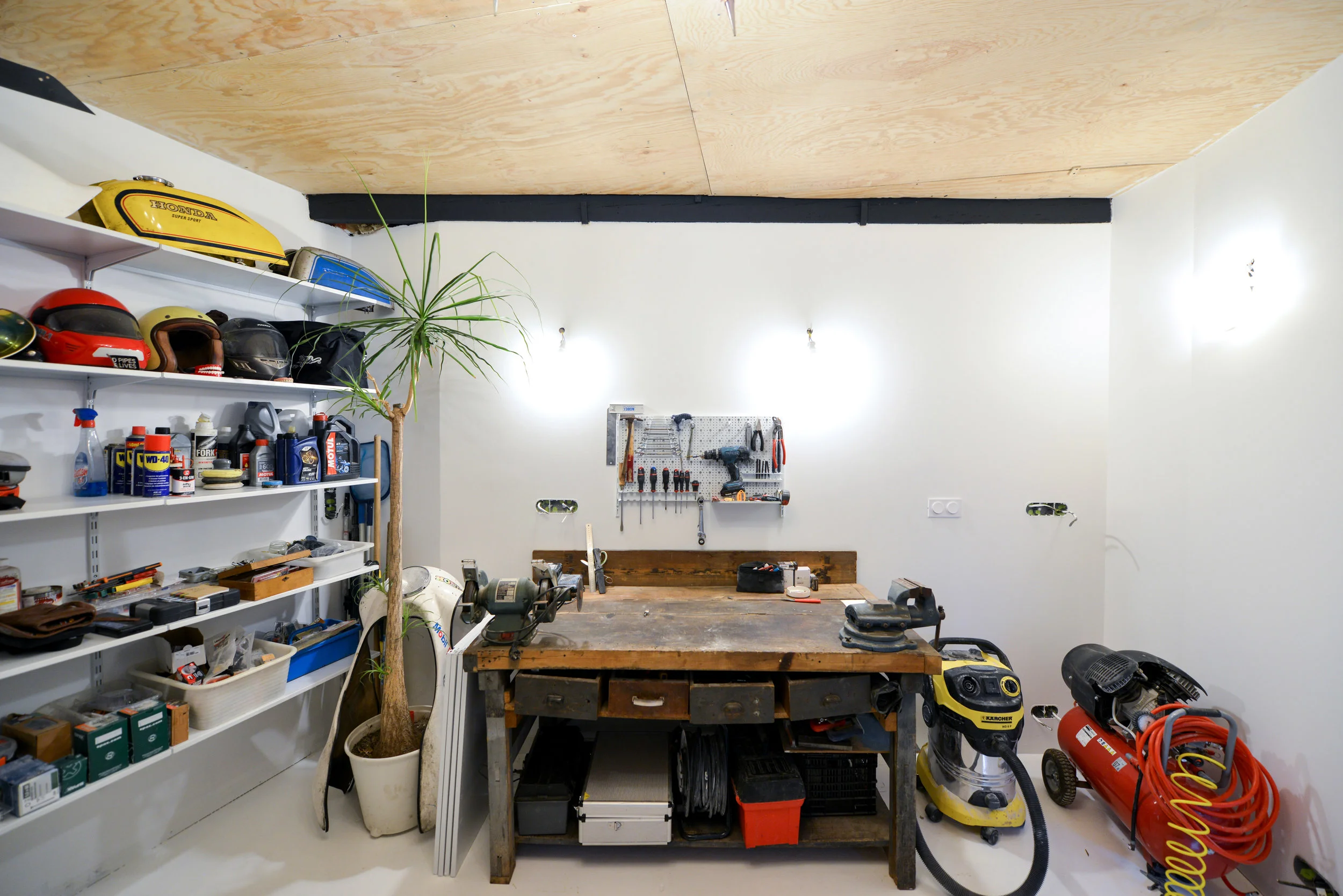LABO_VINCENT_SAURA_INTERIORIOR_DESIGN_ARCHITECTURE_GARAGE.jpg