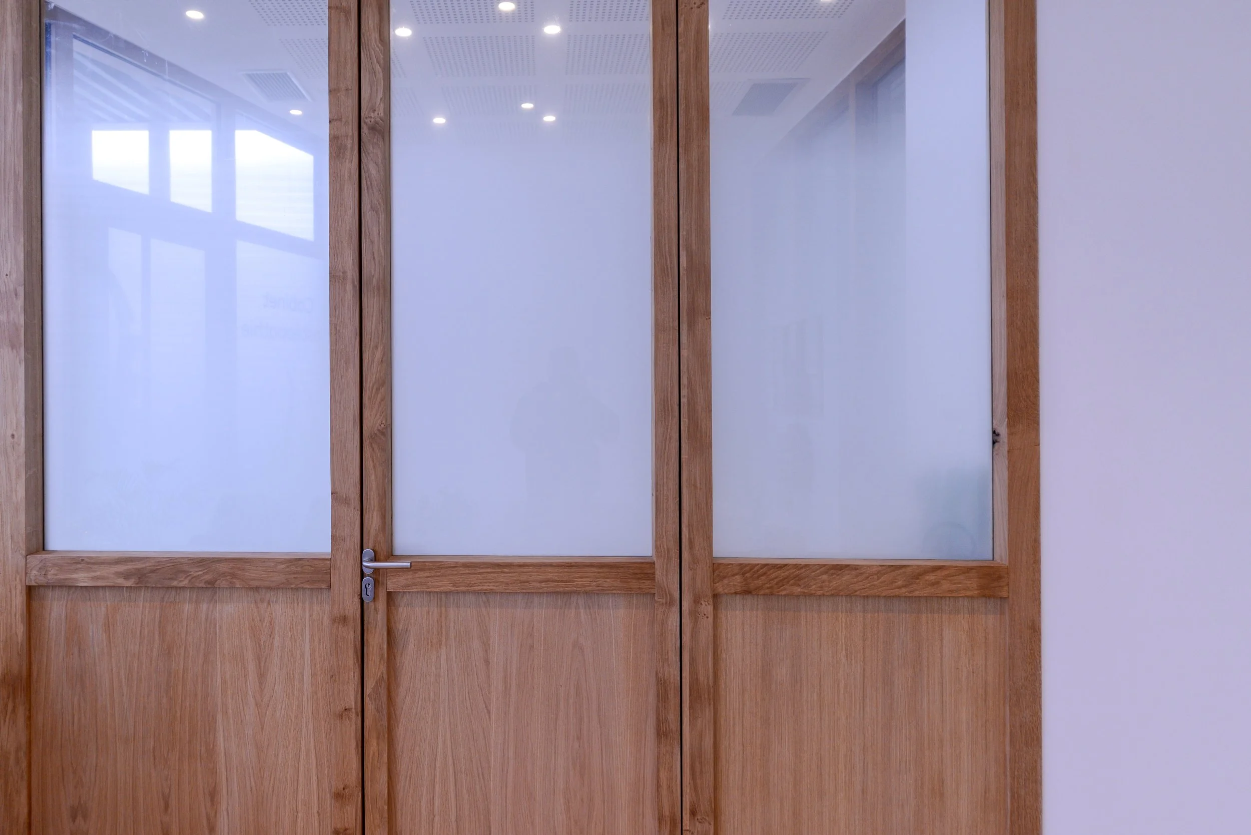 CABINETMEDICAL_08b.jpg