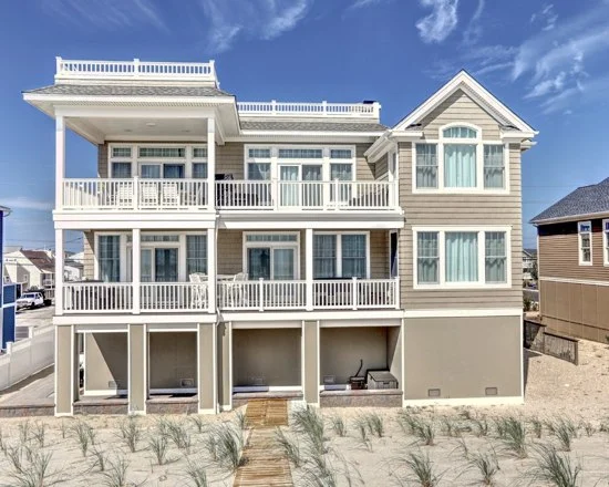 dac194db0c58b01e_2363-w550-h440-b0-p0-q87--beach-style-exterior.jpg