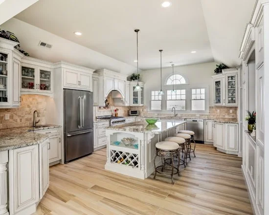 e5f156820c58b0a8_3070-w550-h440-b0-p0-q87--beach-style-kitchen.jpg