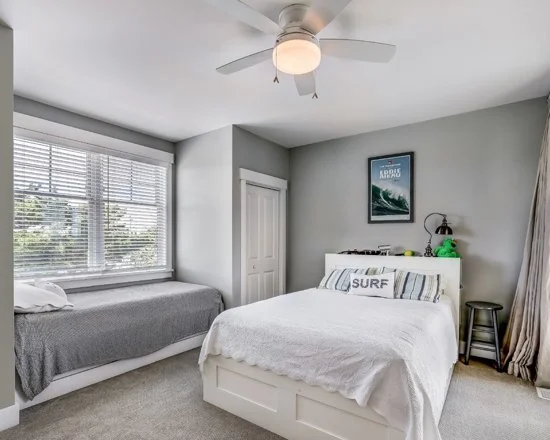 24c10da20c58a6e9_2360-w550-h440-b0-p0-q87--beach-style-bedroom.jpg