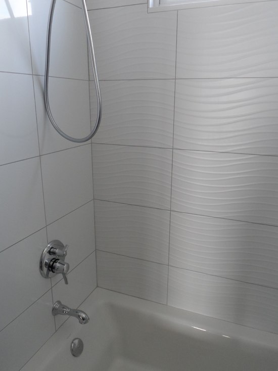 d2d174ac0a0cccaf_9924-w550-h734-b0-p0-q87--contemporary-bathroom.jpg
