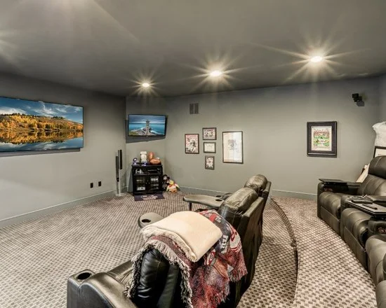 78d184670a3d266f_5229-w550-h440-b0-p0-q87--transitional-home-theater.jpg