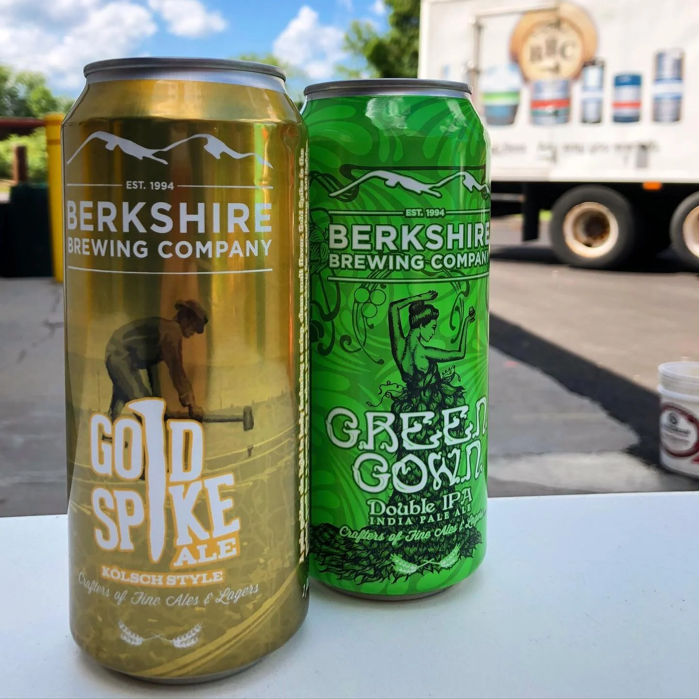 Two of your favorites are back on the market today! Raise your gown &amp; go for gold with our Green Gown Double IPA and Gold Spike K&ouml;lsch Ale. These will both be available in our beer garden, as well as for purchase through our beer-to-go site (link in bio). Which beer would you choose?
.
.
.
#berkshirebrewingcompany #JustGoodBeer #westernmabrews