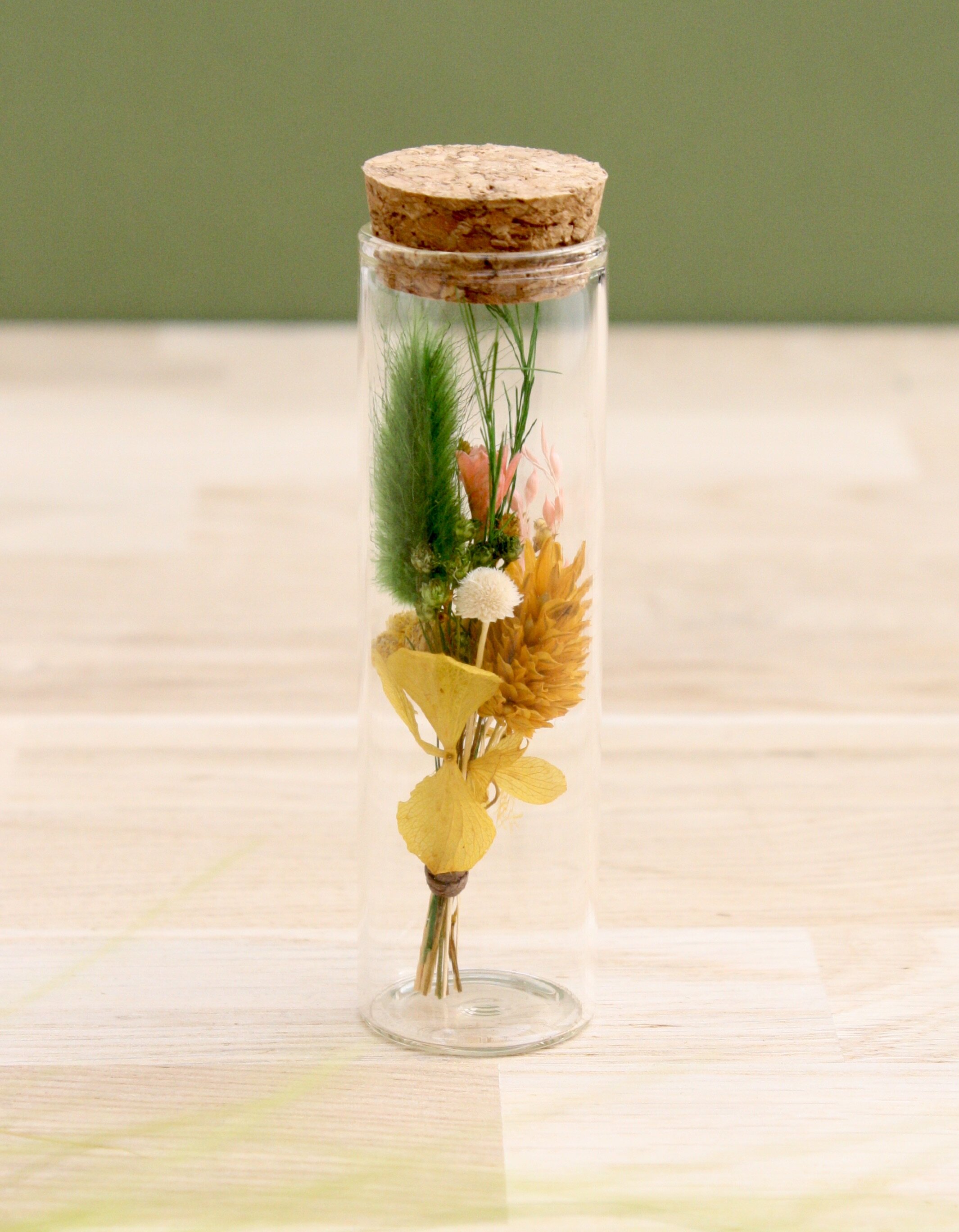 Fiole de fleurs Botanica