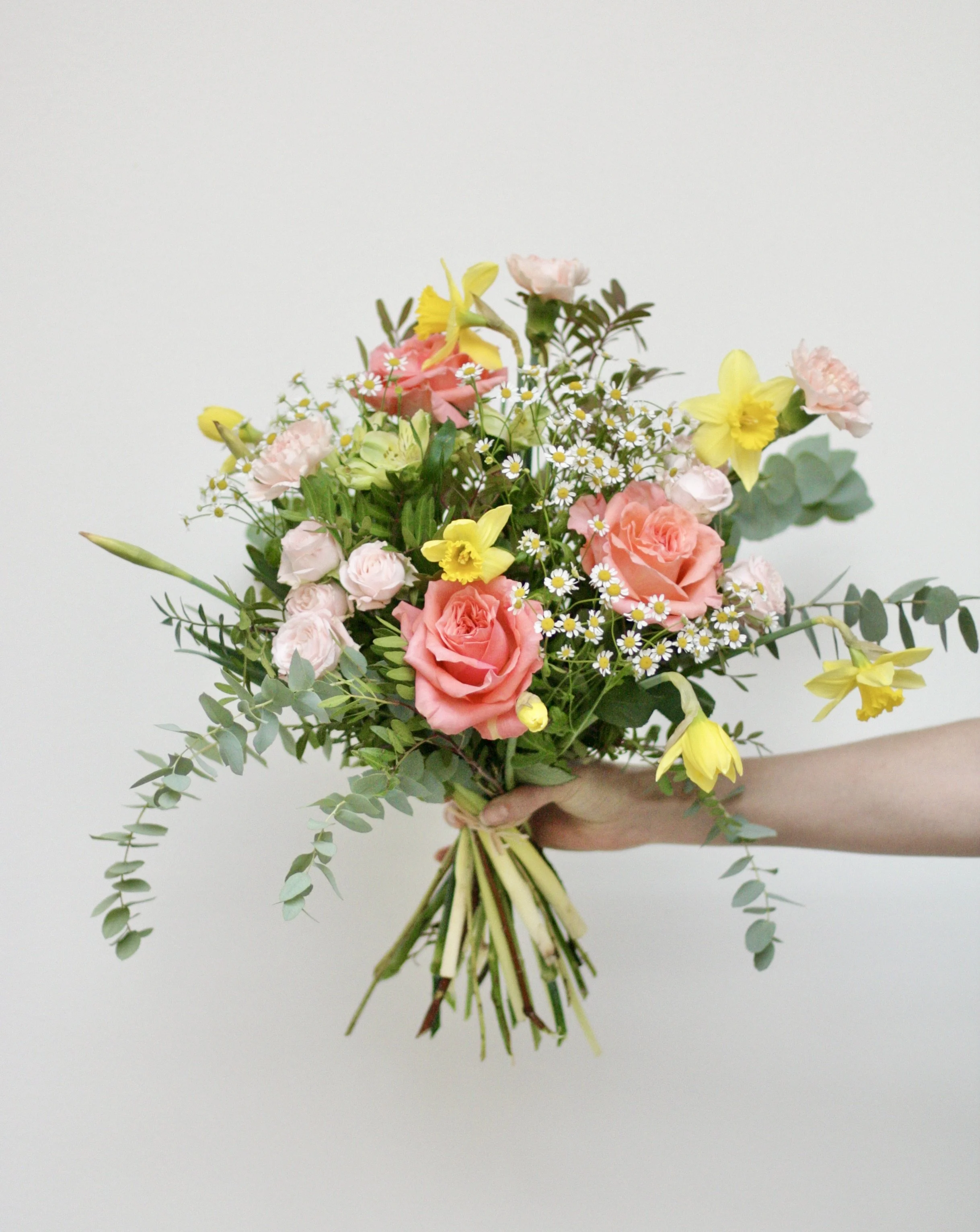 bouquet soleil fleurs printemps jonquille grands-mères Pâques livraison val d'Europe serris