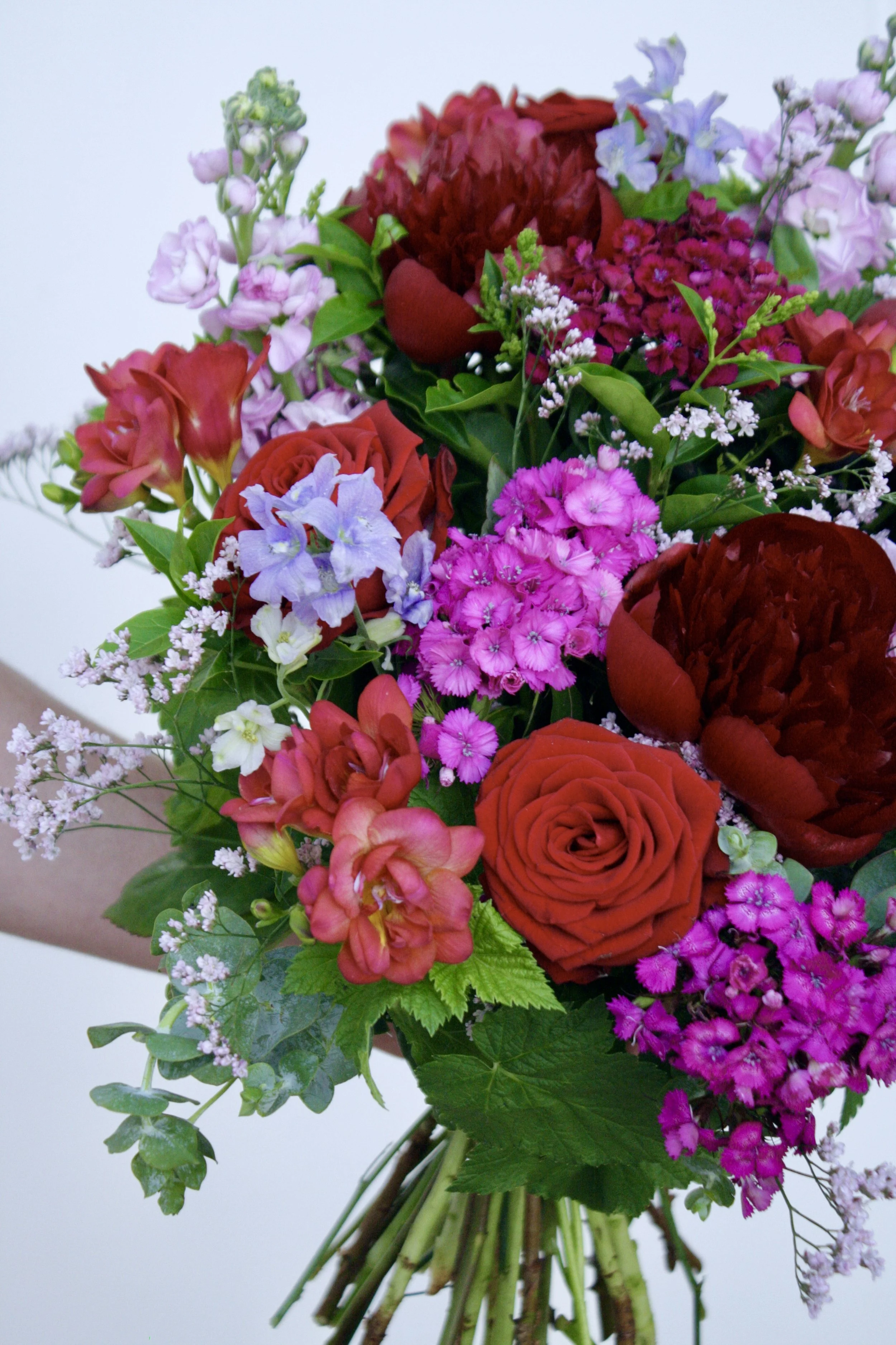 bouquet amour fête des mères livraison rouge pivoines roses