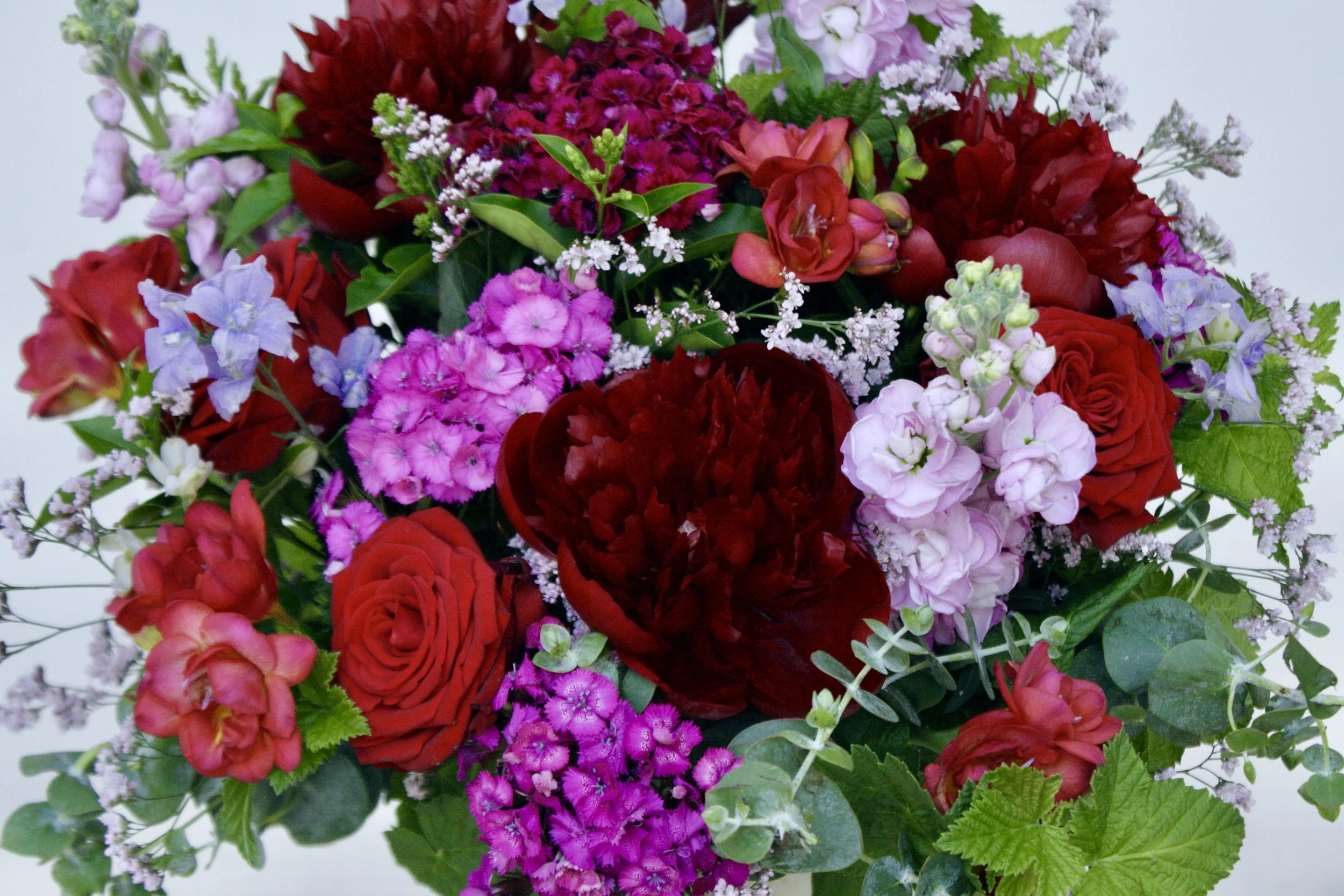 bouquet amour fête des mères livraison rouge pivoines roses