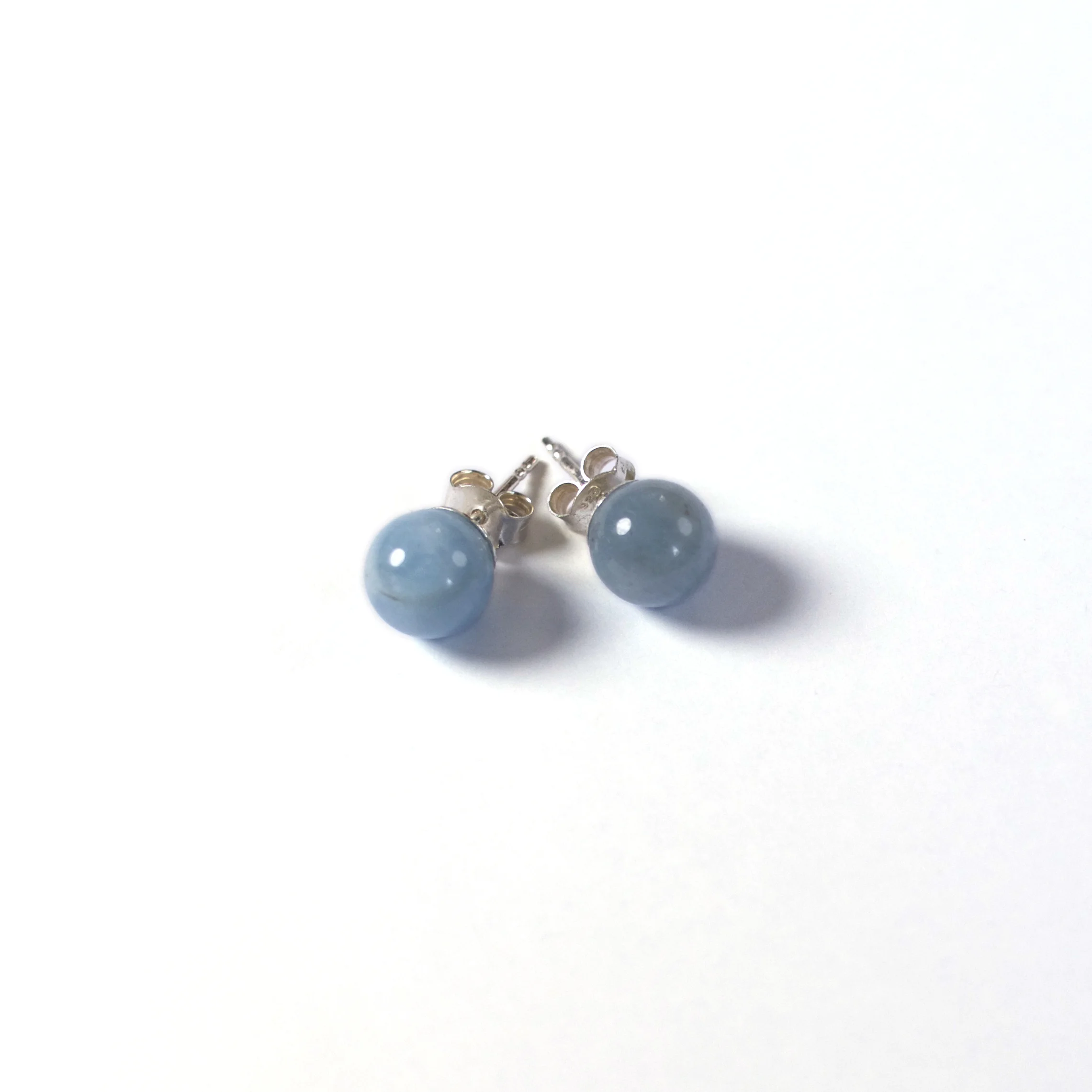 lyto_pucesdoreilles_clem_labradoriteaiguemarine_bleugris_1.jpg