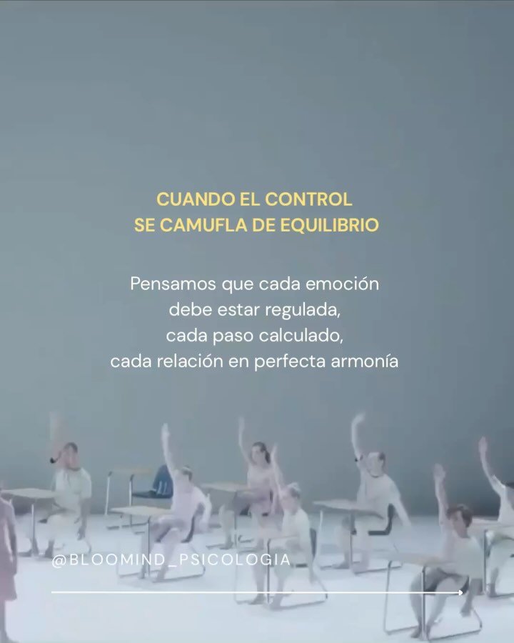 El control a veces se camufla de equilibrio💫
En el equilibrio encontramos flexibilidad, y movimiento. 
En el control inmovilidad y rigidez.

En el control sentimos malestar y presi&oacute;n.
En el equilibrio autocompasi&oacute;n y respeto🌹

Im&aacu