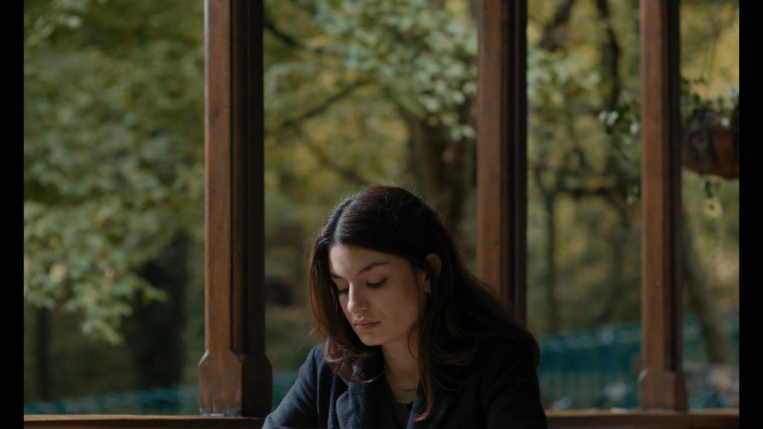 Celine_on_a_Cloudy_Day_sRGB_1.1.9.jpg