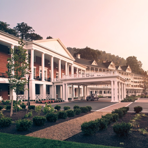 Omni-Bedford-Springs-Ext+%281%29.jpg