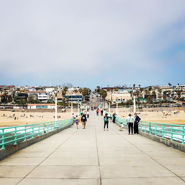 Best walkable communities around!
.
.
.
.
.
#manhattanbeach #southbay #manhattanpier #community #happyfriday #happyweekend #california #westcoast #realestate