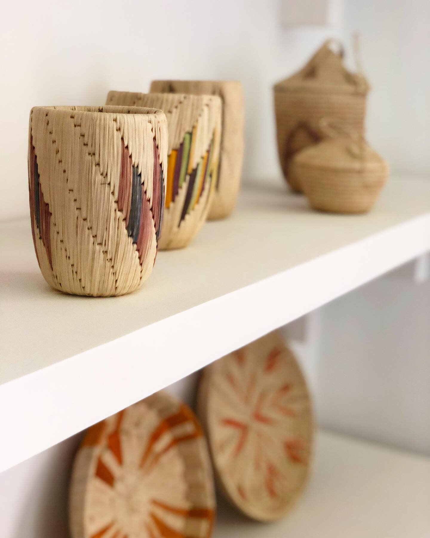 Part of our job at nidu is curating client collections and art pieces. Here we staged a collection of baskets made by the Warao natives of the Orinoco Delta region for a family home in Venezuela. 
.
.
.

#interiordesign #design #interior #architectur