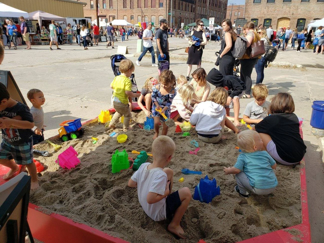 Lund-Ross sandbox a big hit at Hutchfest