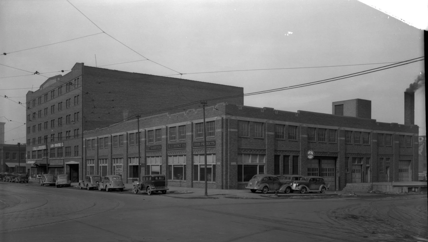 1960 photo of 1000 Dodge St..jpg