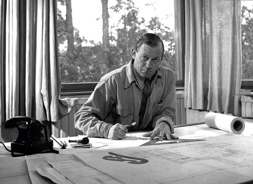 alvar-aalto-behind-his-desk.jpg