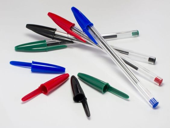 stylos-bic-quatre-couleurs.jpg