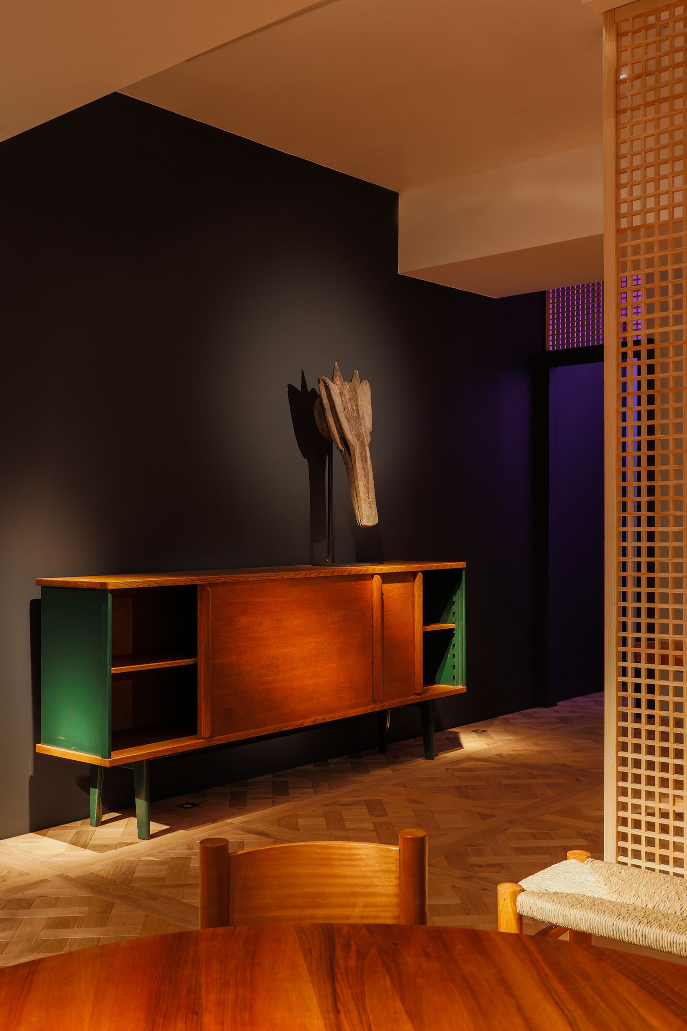 Mobilier-Charlotte-Perriand-galerie-Downtowne.jpg