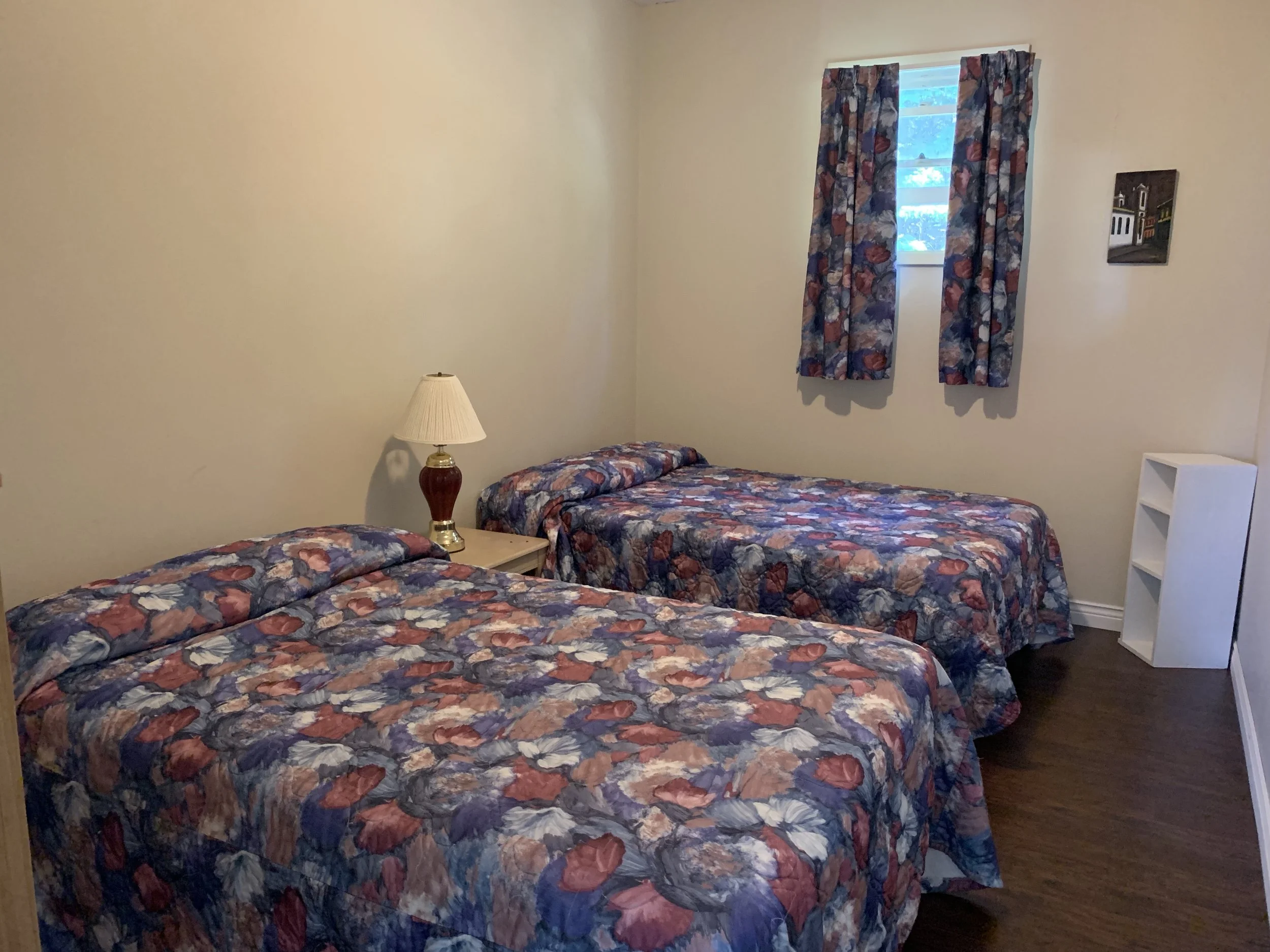cottage123.jpg