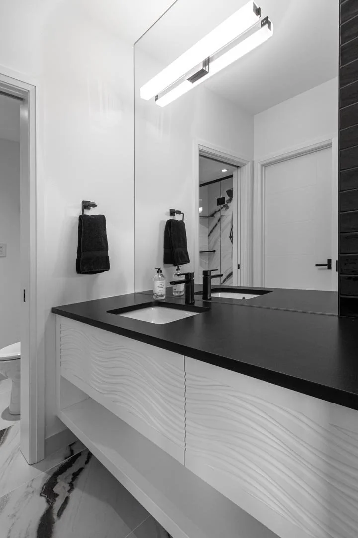 Hummingbird LL Bath-2.jpg