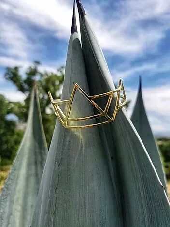 Dante Perozzi Wearable Sculpture Debuts at Firefly Handmade Summer Market