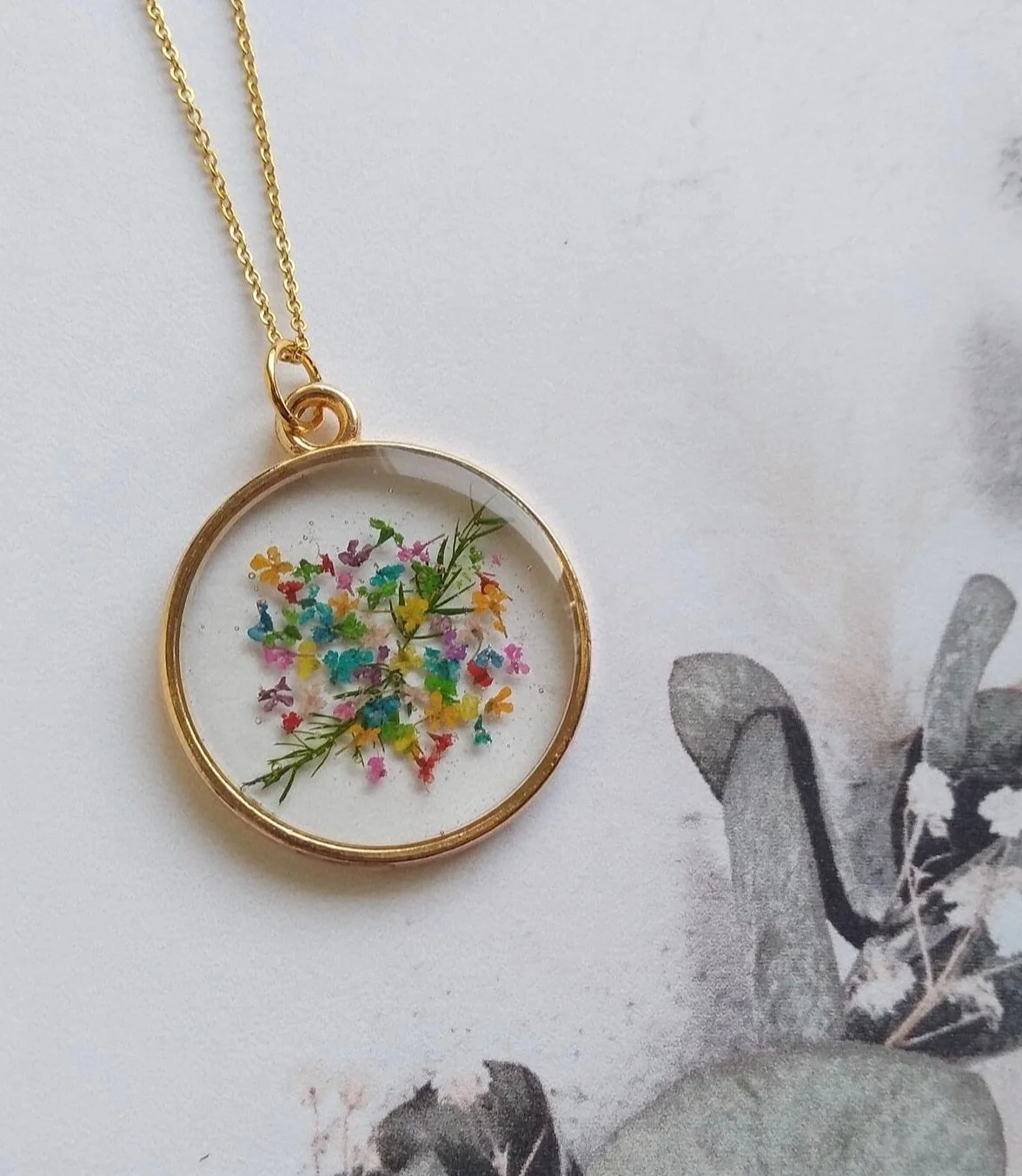 Mark your calendars for our Firefly Handmade Denver Fall Market, where Colorado creativity takes center stage! 🍂

@vbrtnjewelry &ndash; Handcrafted jewelry featuring real pressed flowers, preserved in resin for an earthy, elegant statement. Each pie