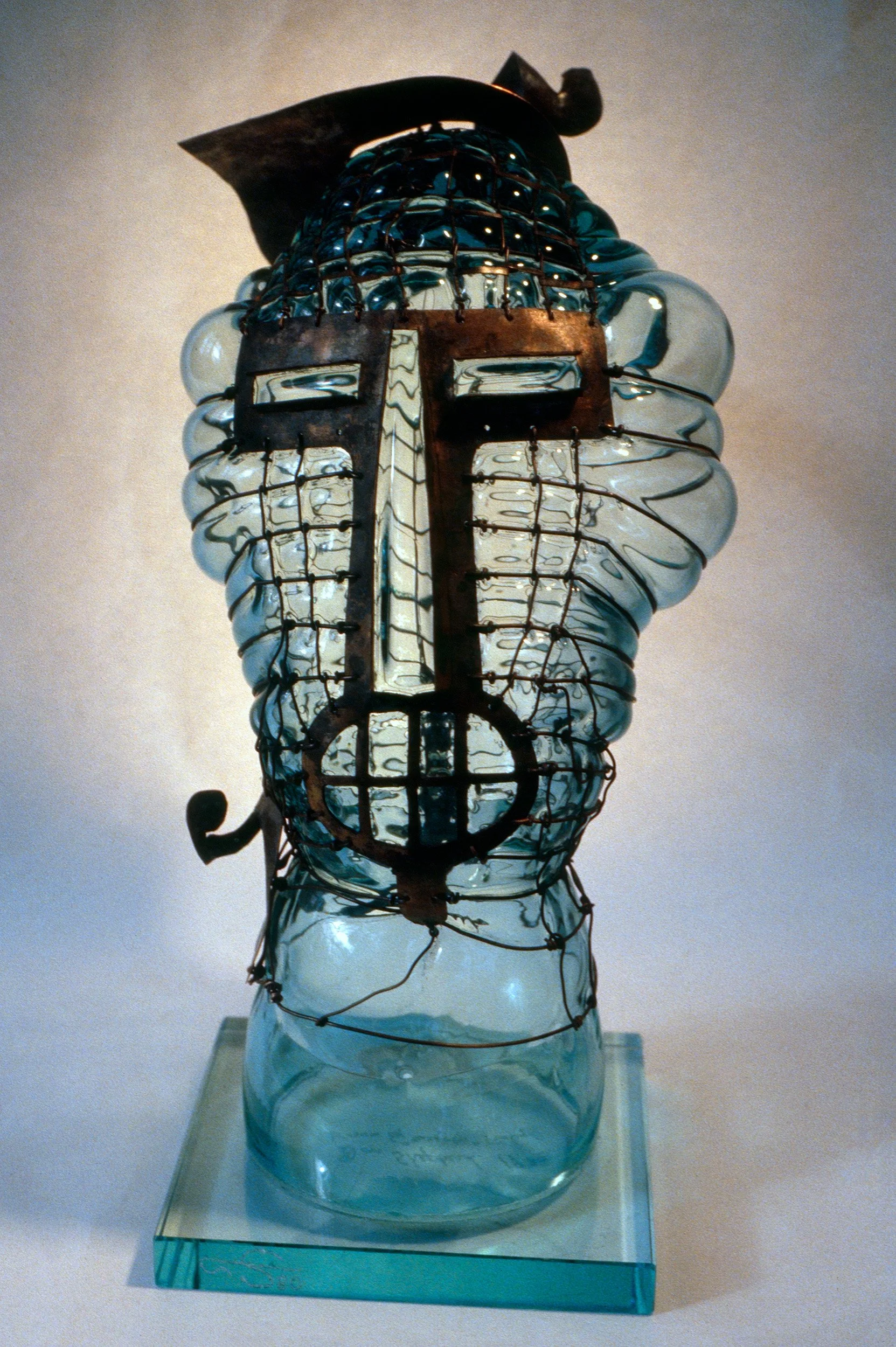 DAS0697-Don-Shepherd-artist-designer-glass-copper-masks-heads-sculpture-1980.jpg