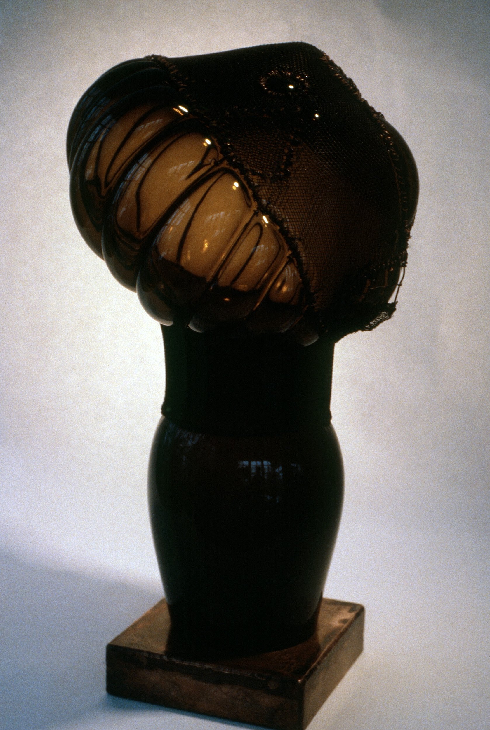 DAS0753-Don-Shepherd-artist-designer-glass-heads-wire-mesh-sculpture-1980.jpg