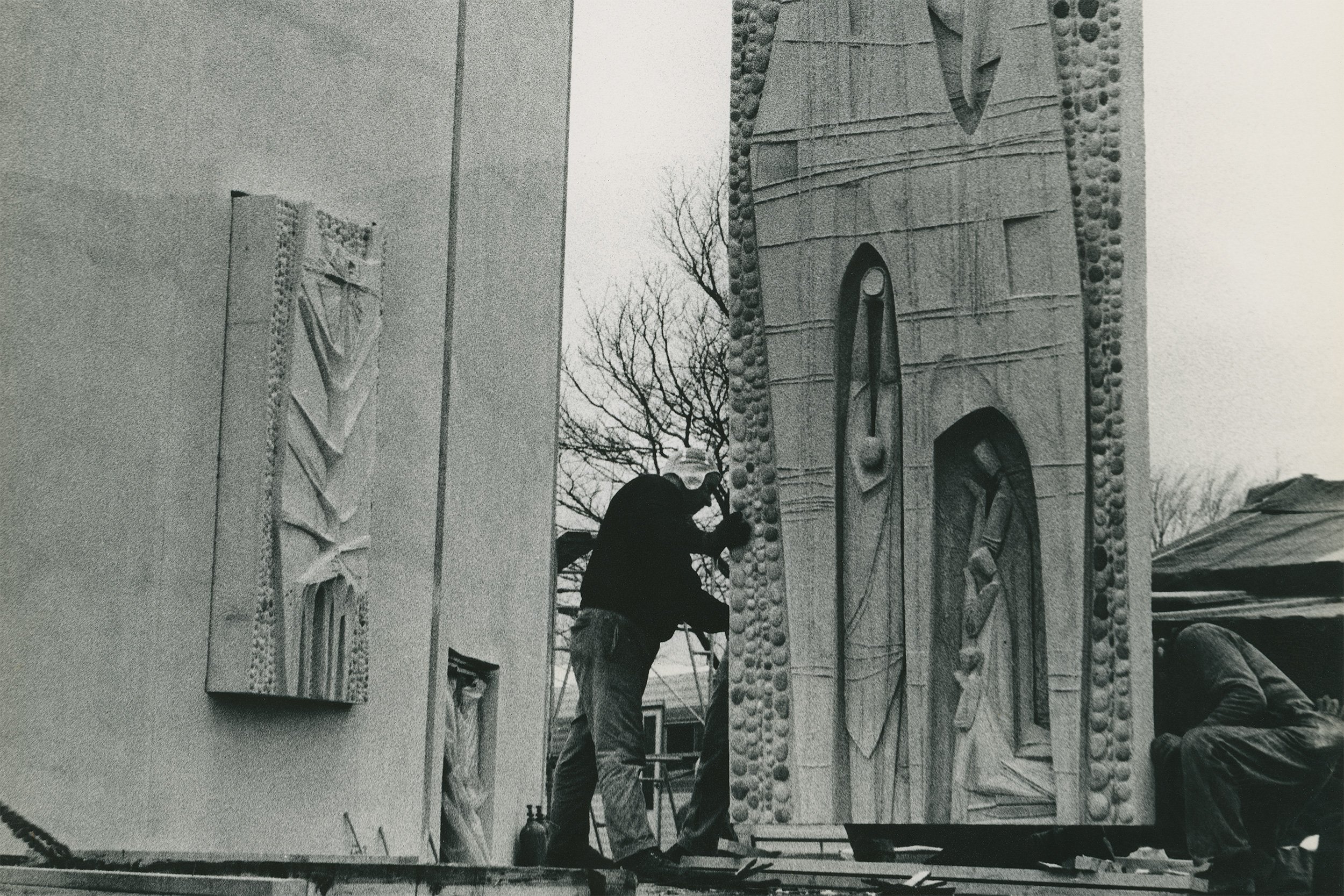 DAS0043-Don-Shepherd-sculpture-Vatican-Pavilion-New-York-Worlds-Fair-1964-C1.jpg