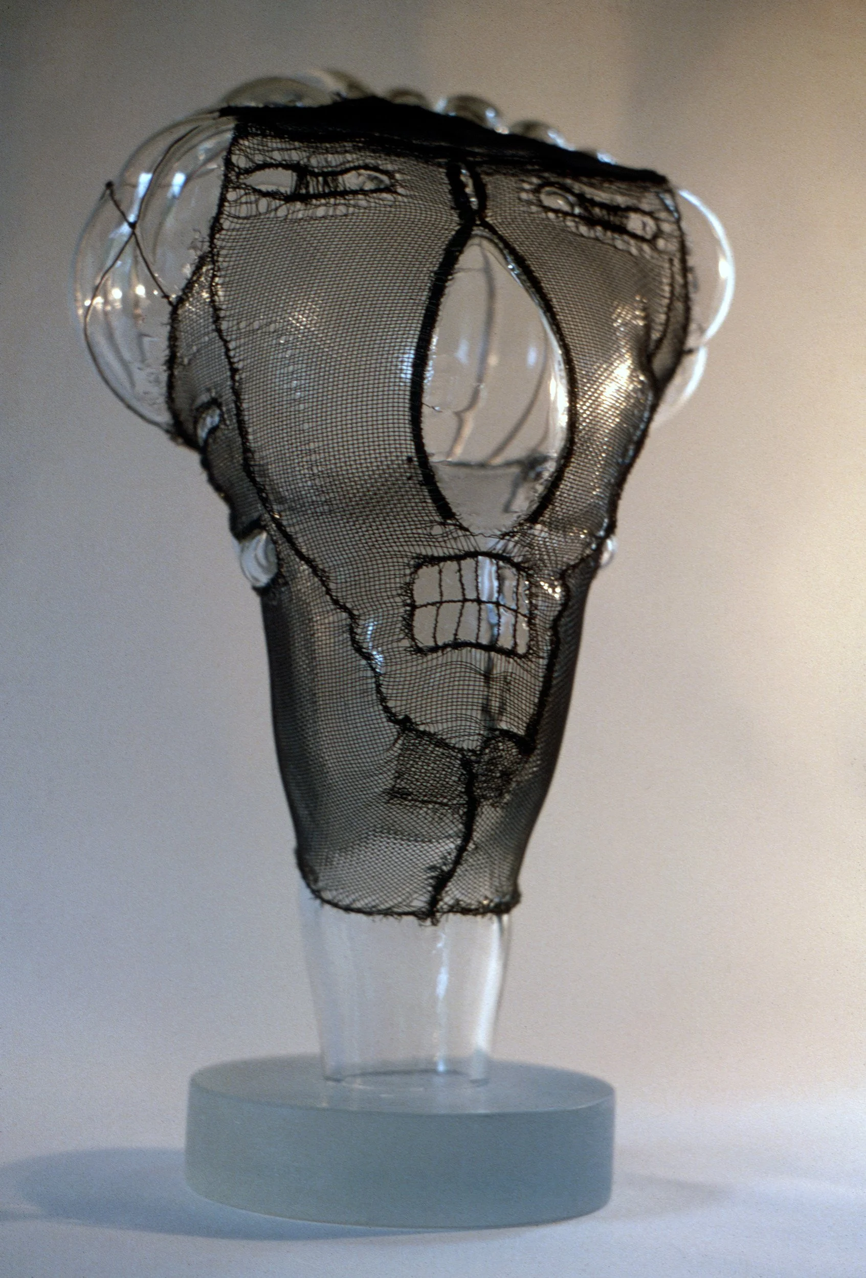 DAS0772-Don-Shepherd-artist-designer-glass-heads-wire-mesh-sculpture-Woman-1979.jpg