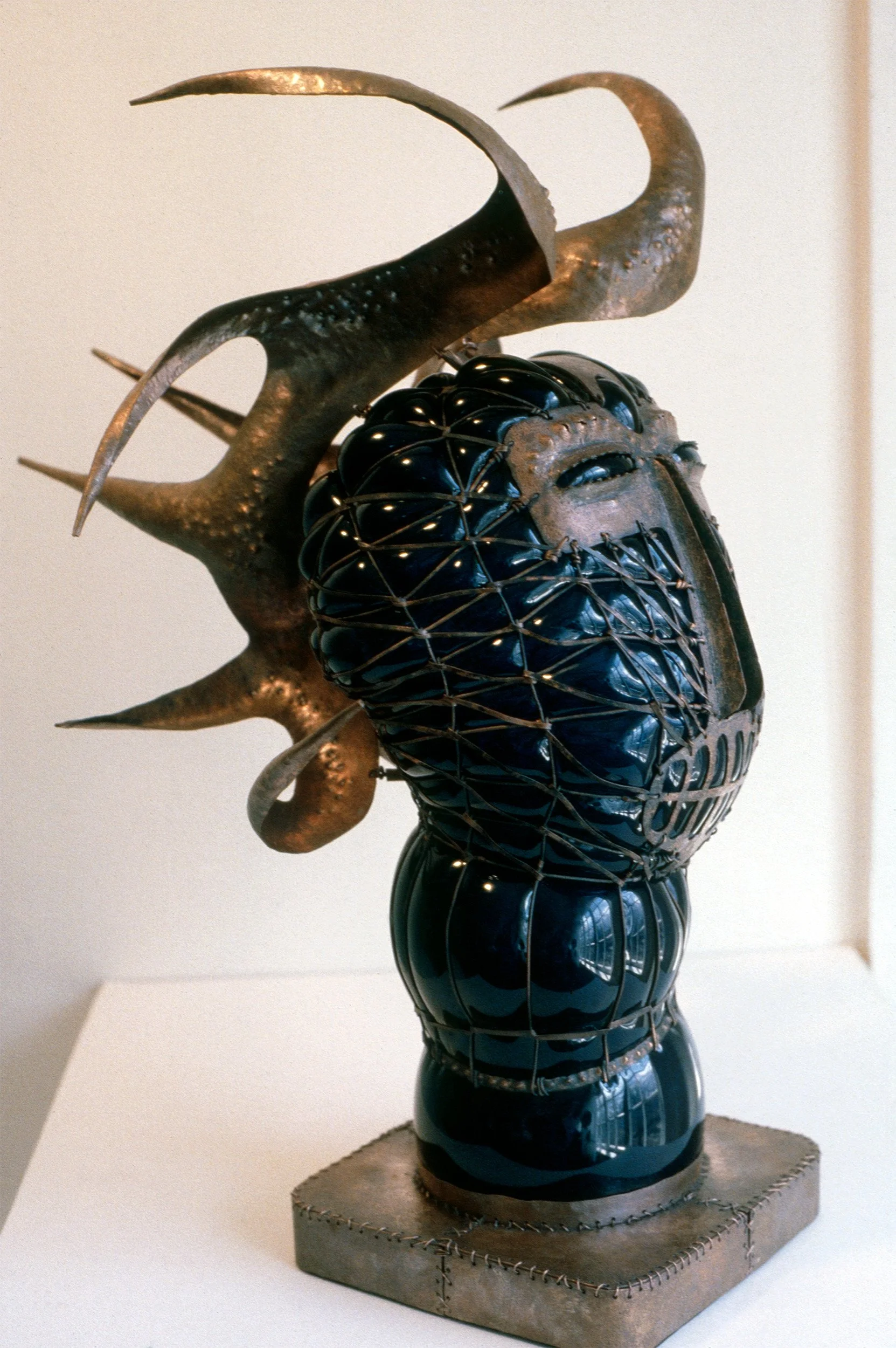 DAS0685-Don-Shepherd-artist-designer-glass-copper-masks-heads-sculpture-1982.jpg