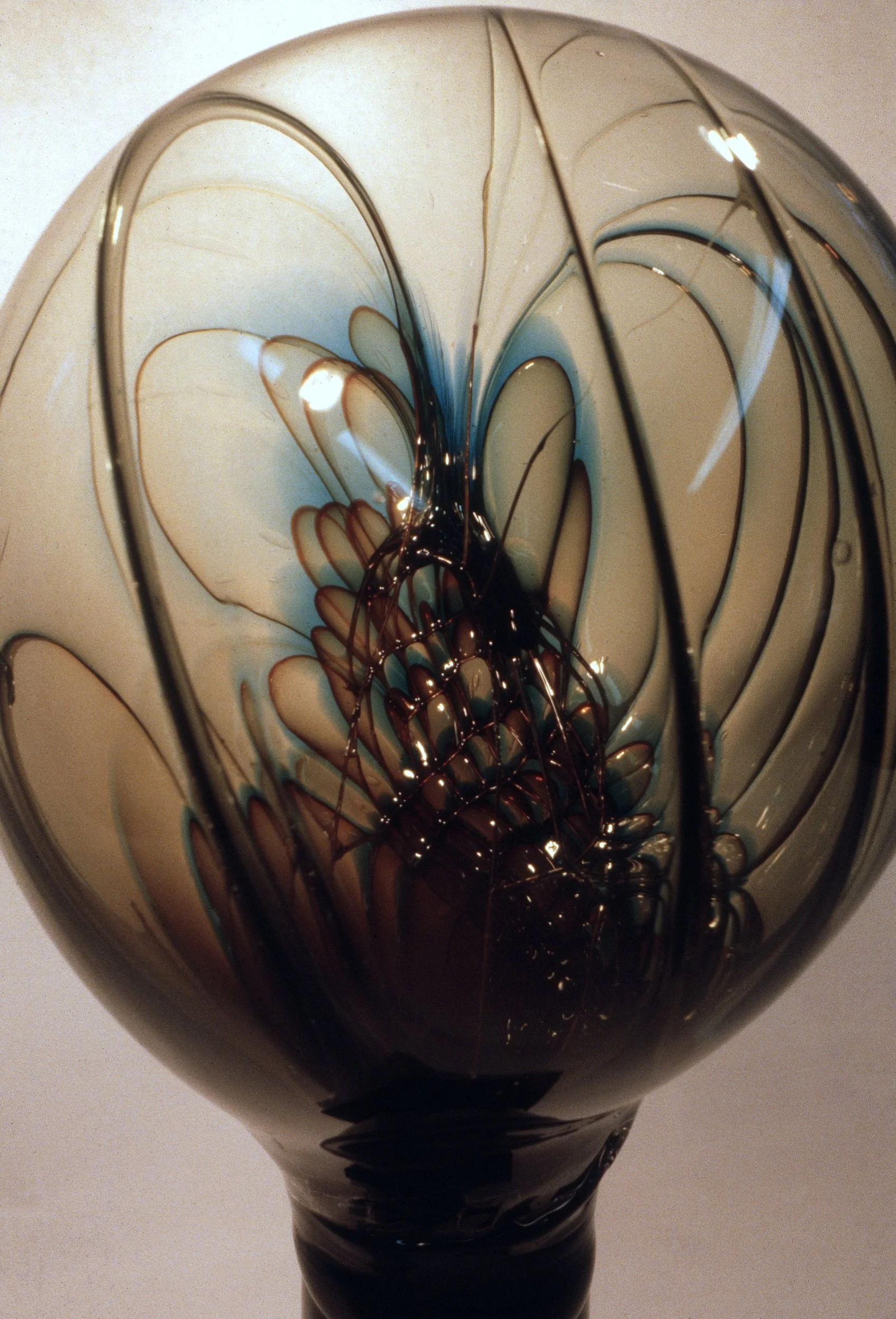 DAS0634-Don-Shepherd-artist-designer-glass-metal-wire-sculpture-Nebula-Series-1979.jpg