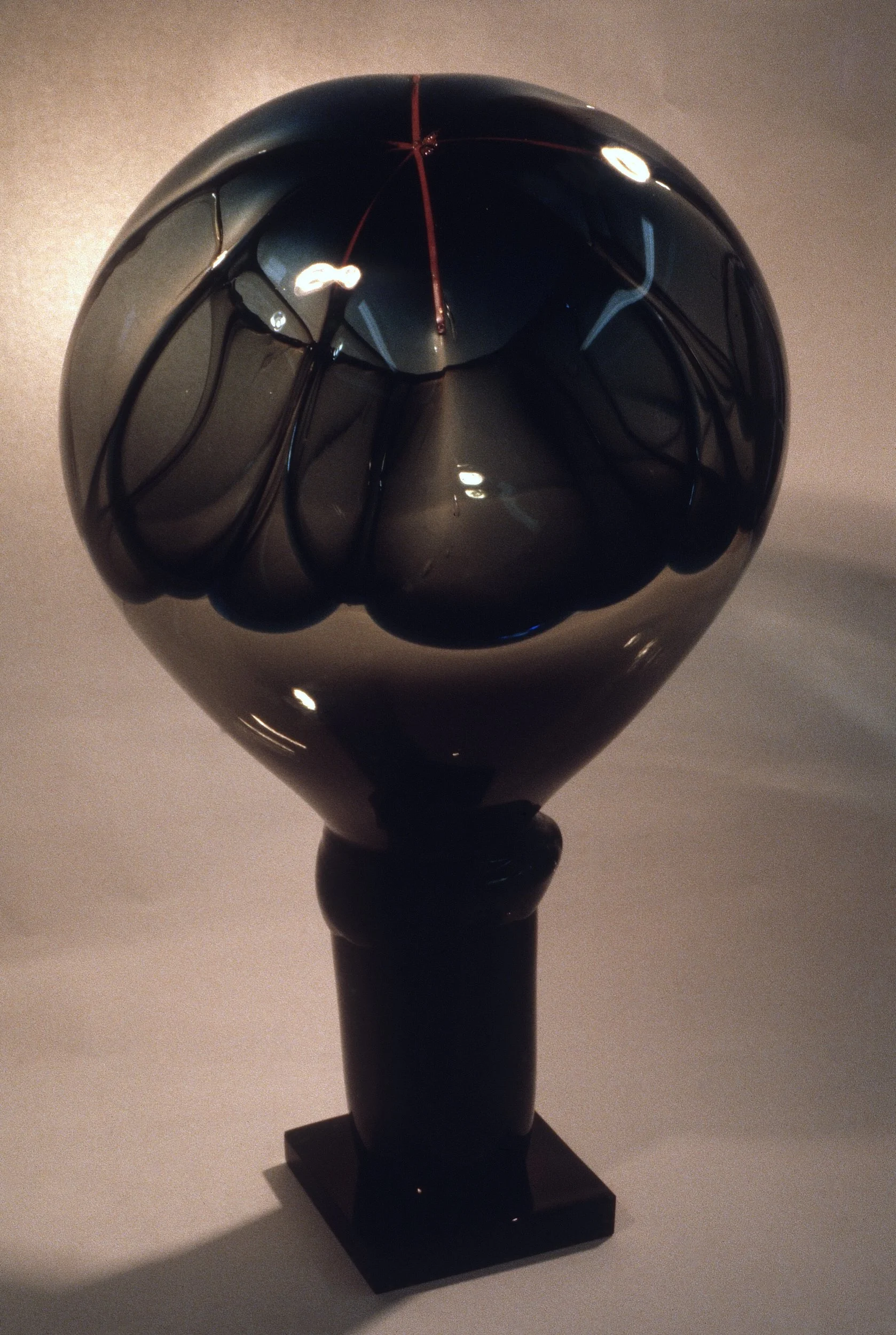 DAS0625-Don-Shepherd-artist-designer-glass-metal-wire-sculpture-Nebula-Series-1979.jpg