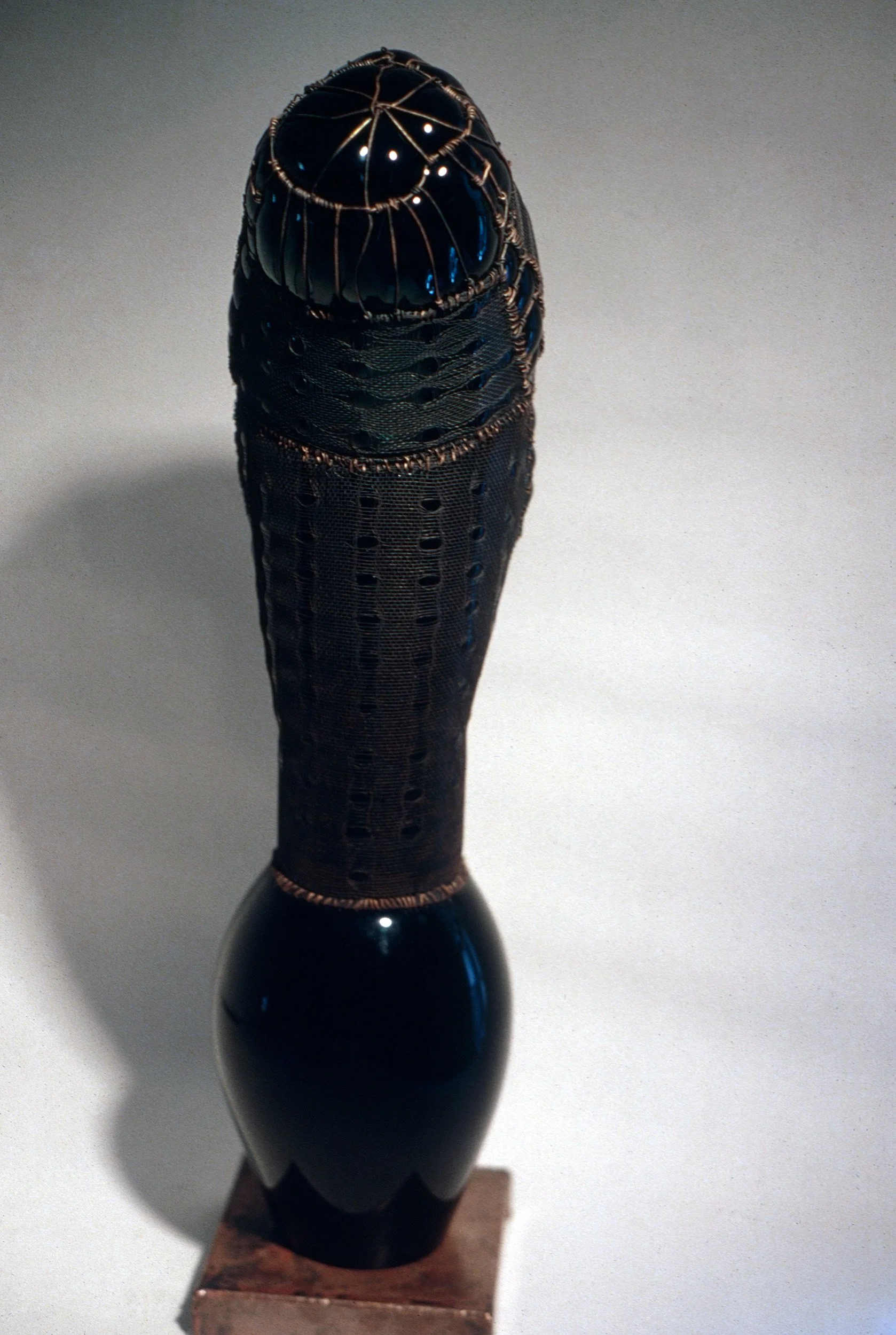 DAS0740-Don-Shepherd-artist-designer-glass-heads-wire-mesh-sculpture-1979.jpg
