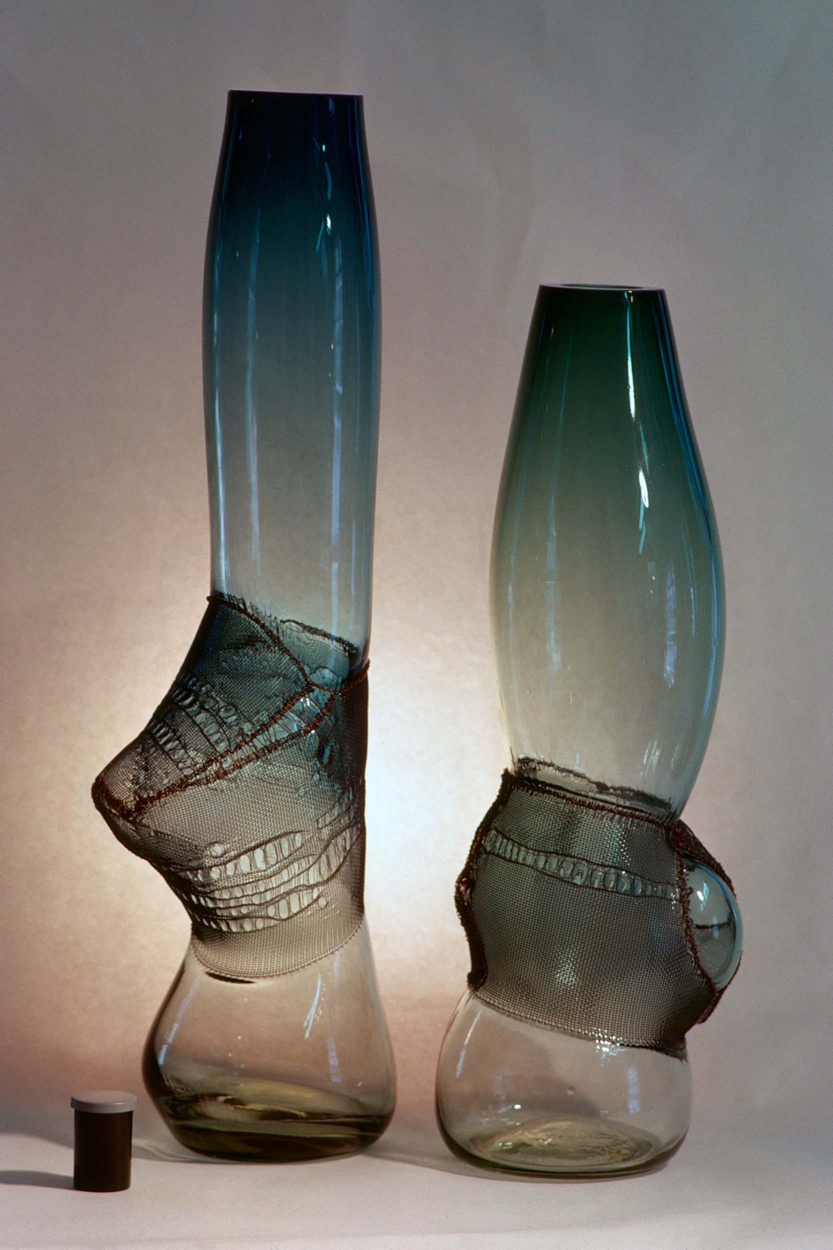 DAS0442-Don-Shepherd-artist-designer-glass-wire-mesh-sculpture-1980.jpg